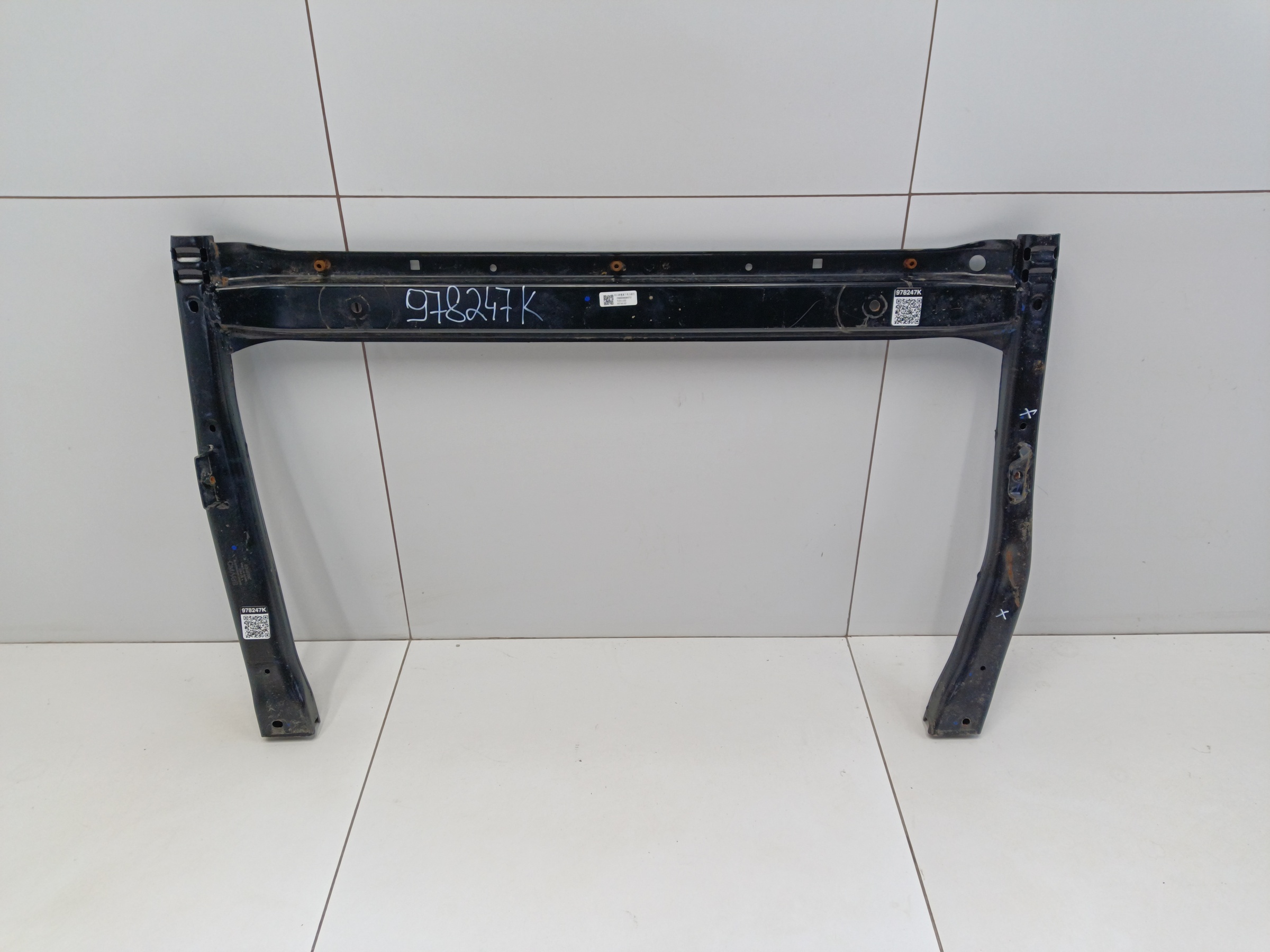 Балка поперечная передняя Geely Monjaro