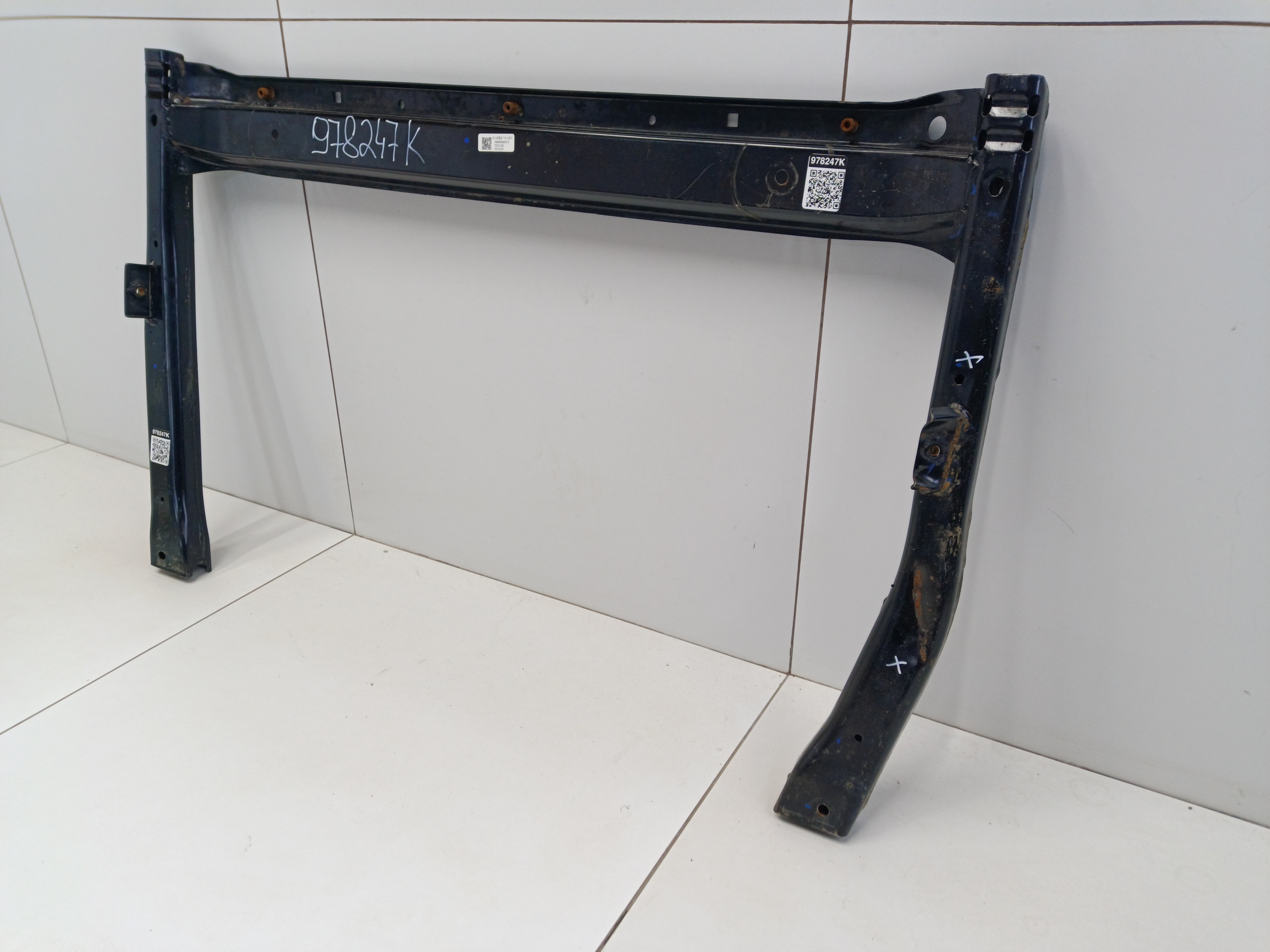 Балка поперечная передняя Geely Monjaro