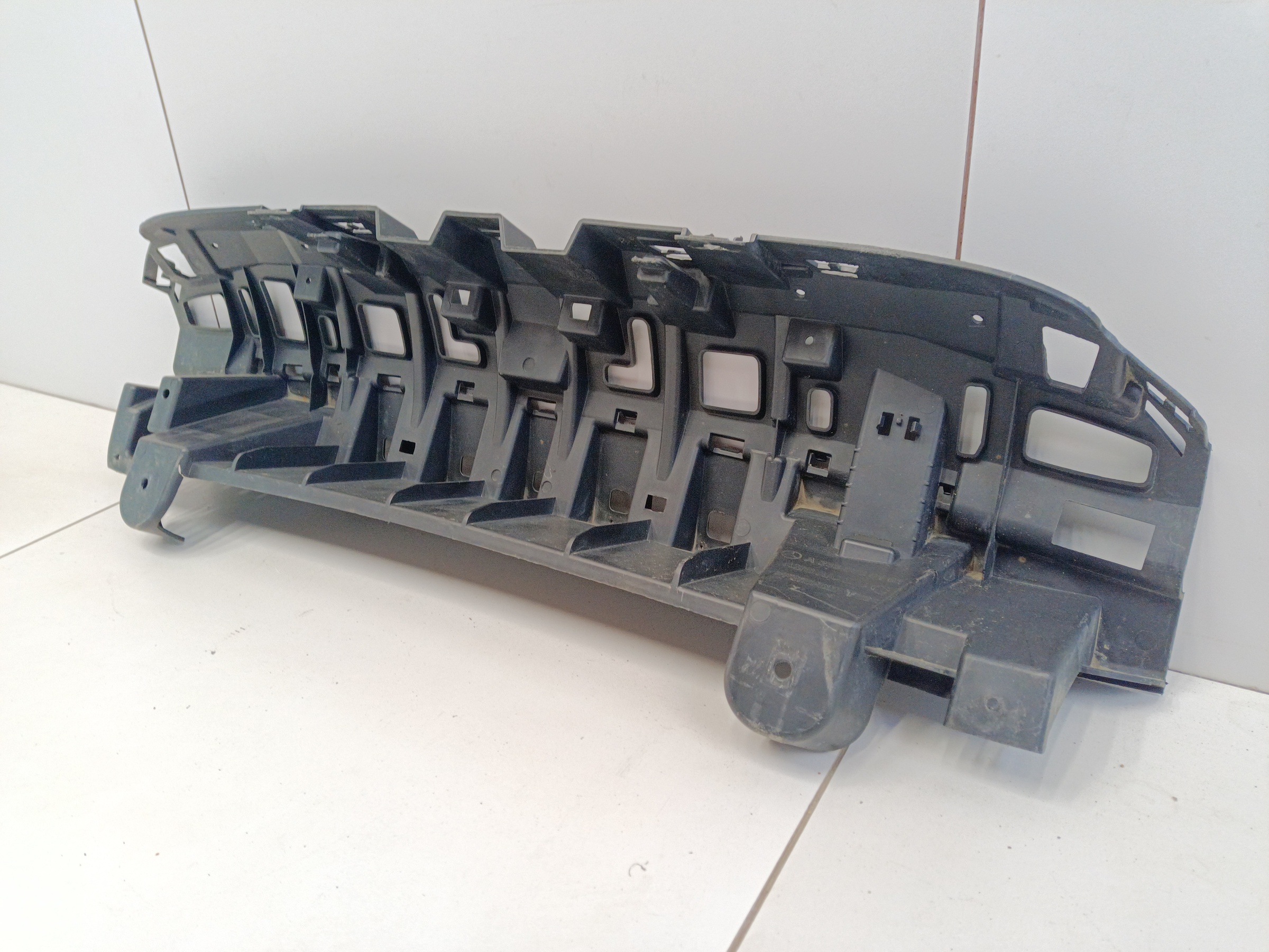 Кронштейн заднего бампера центральный Mercedes Benz E-Classe C238 AMG Coupe