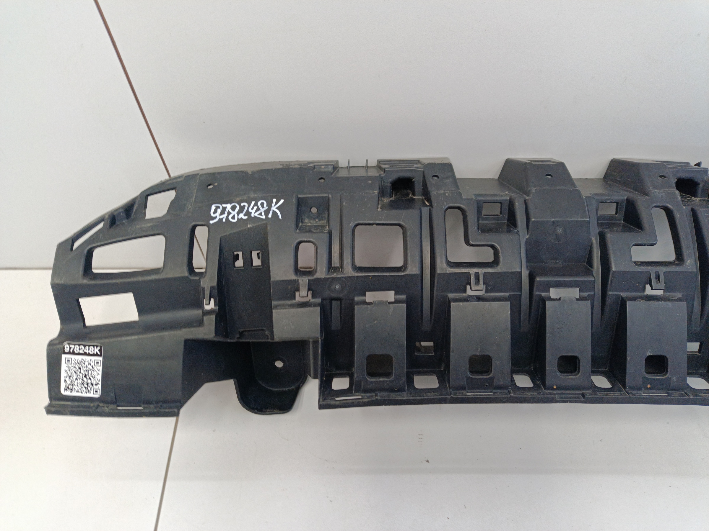 Кронштейн заднего бампера центральный Mercedes Benz E-Classe C238 AMG Coupe