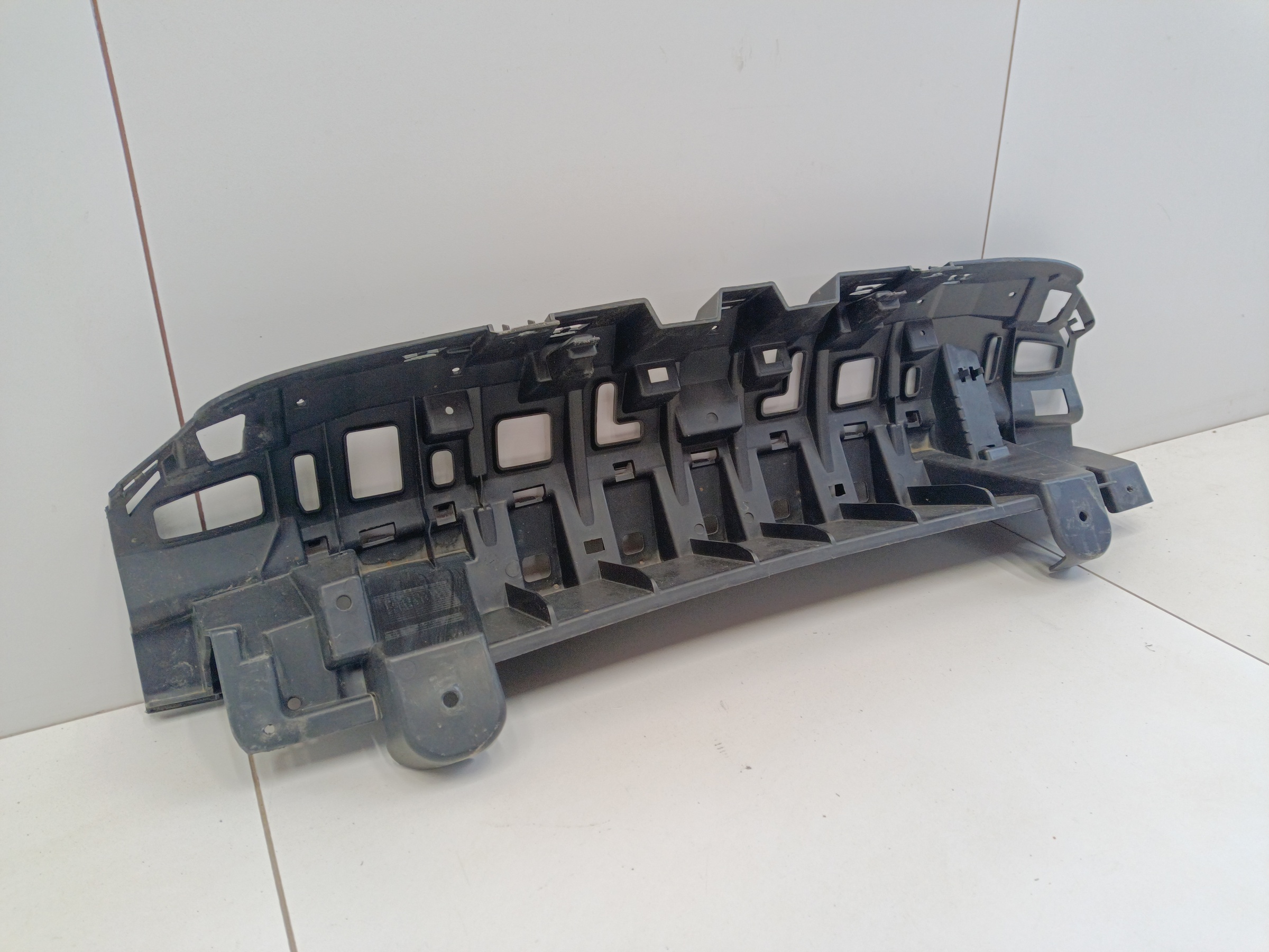 Кронштейн заднего бампера центральный Mercedes Benz E-Classe C238 AMG Coupe