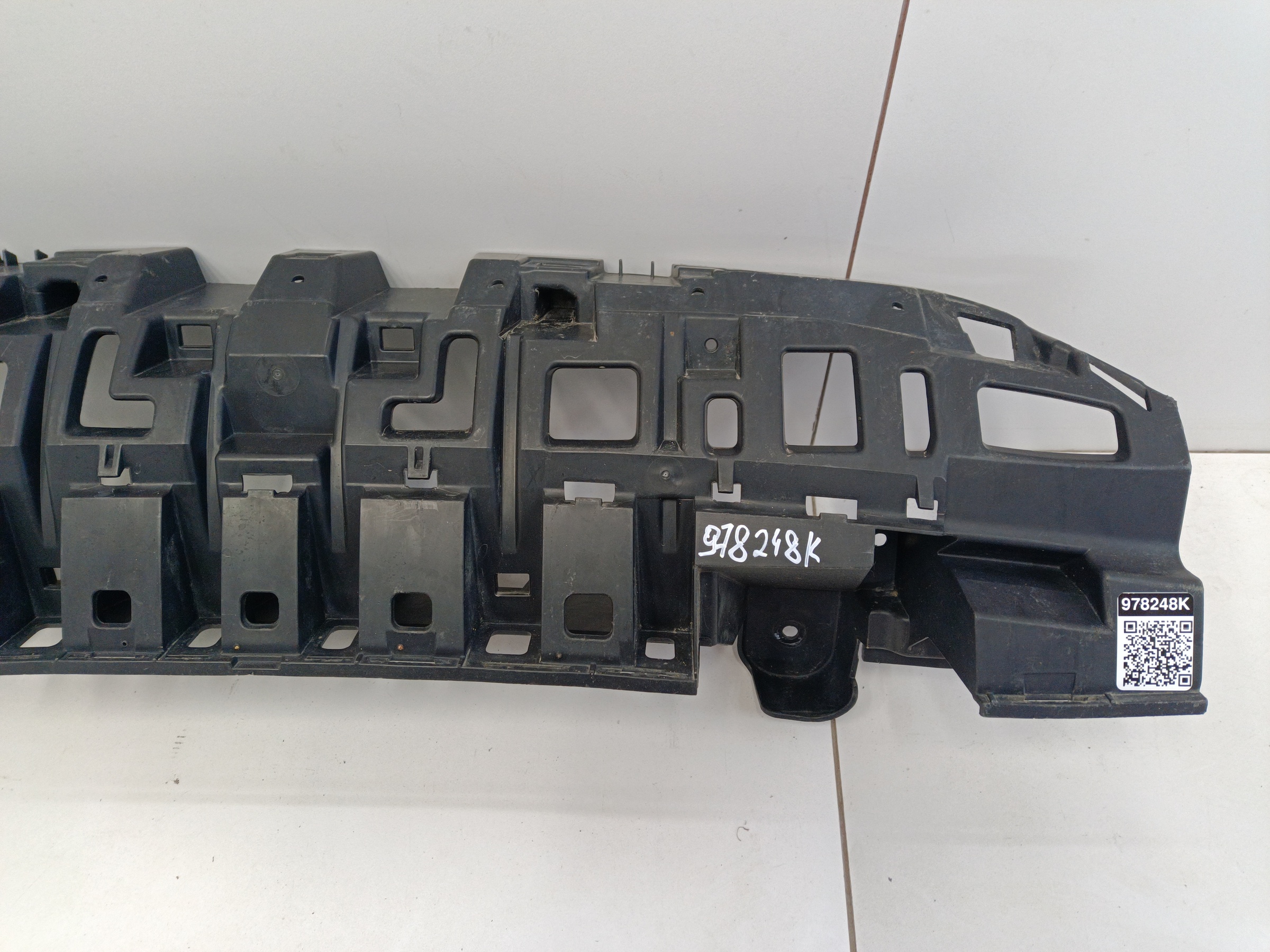 Кронштейн заднего бампера центральный Mercedes Benz E-Classe C238 AMG Coupe