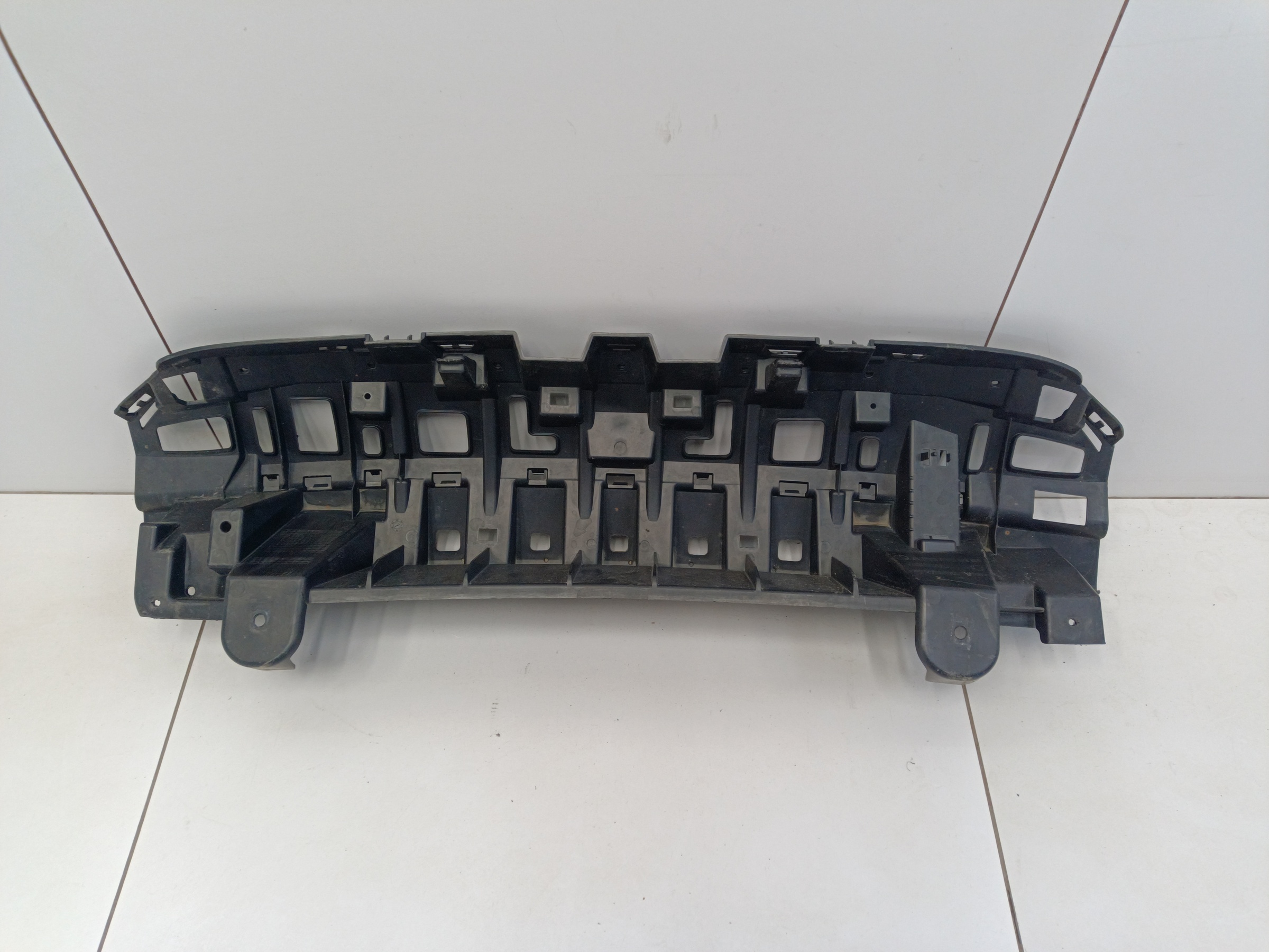 Кронштейн заднего бампера центральный Mercedes Benz E-Classe C238 AMG Coupe