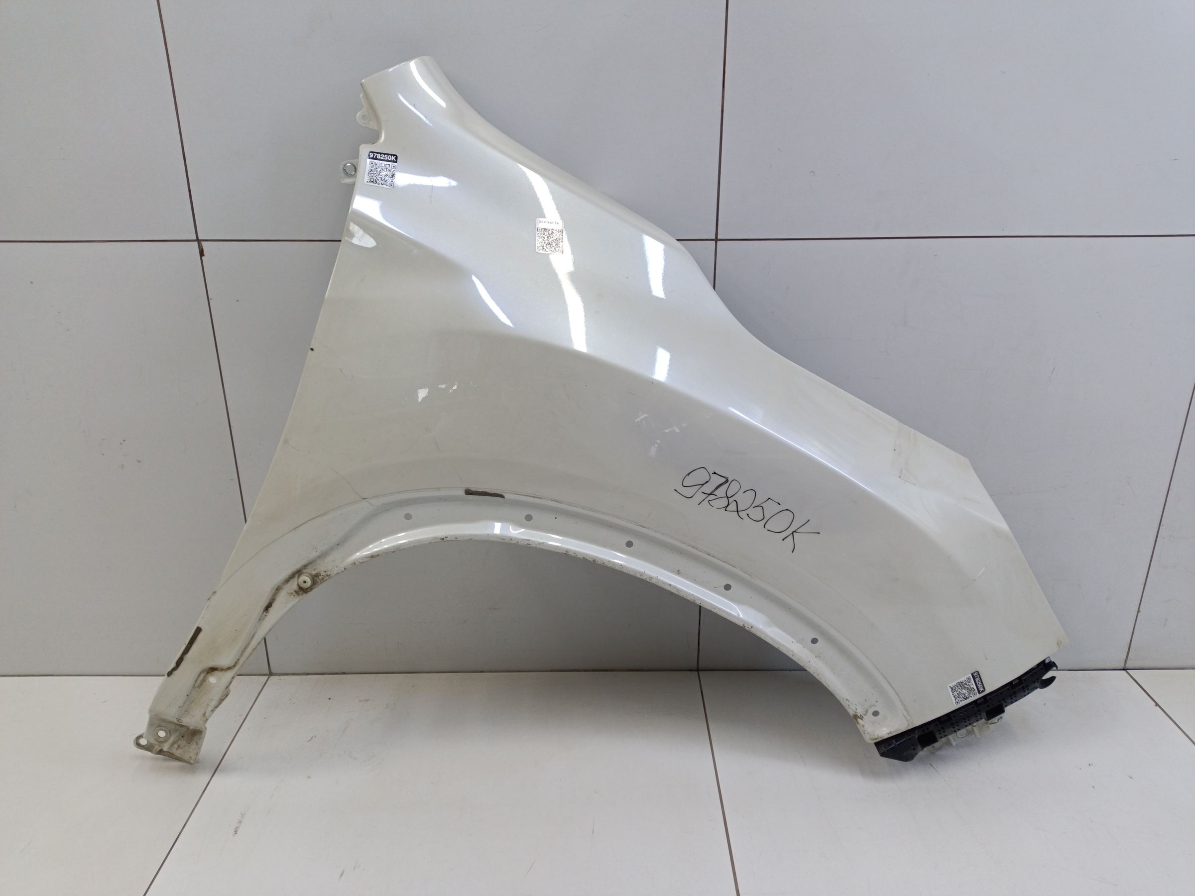 Крыло переднее правое Subaru Forester 5 SK