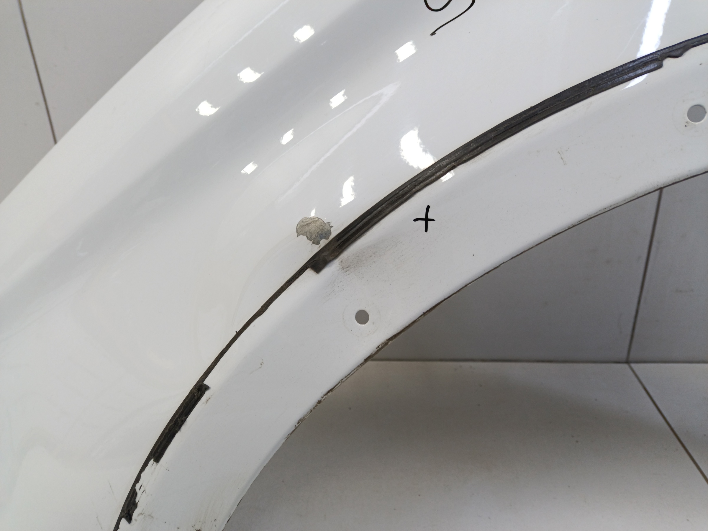 Крыло переднее левое Lada Vesta Cross