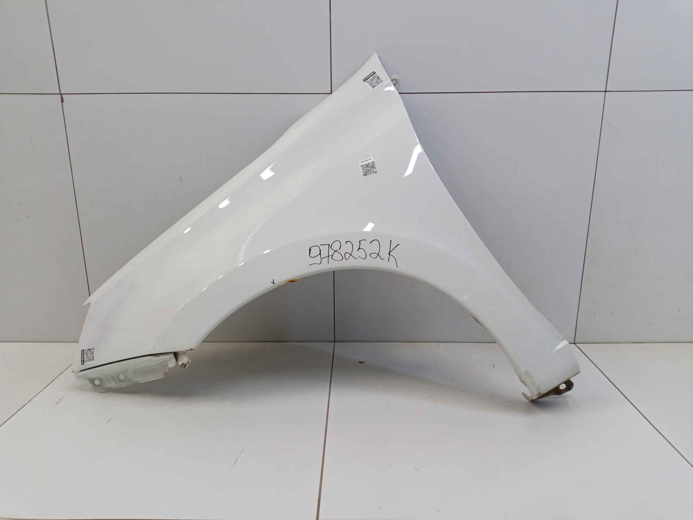 Крыло переднее левое Lada Granta 1 Restail без повторителя