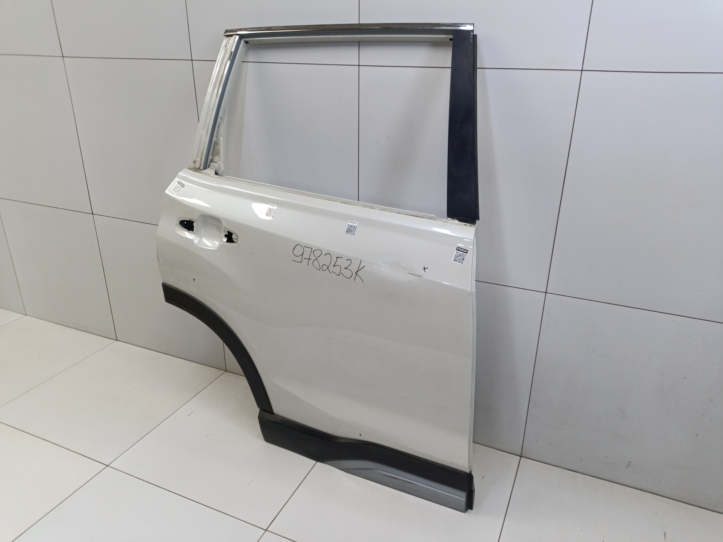 Дверь задняя правая Subaru Forester 5 SK