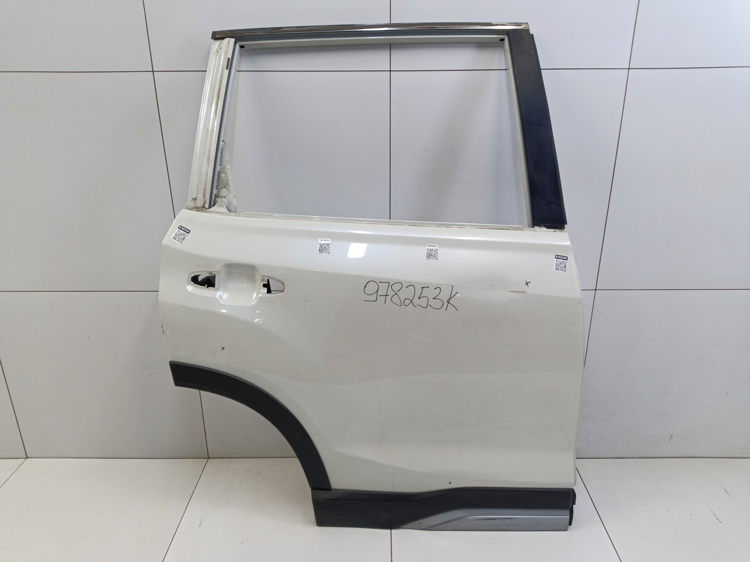 Дверь задняя правая Subaru Forester 5 SK