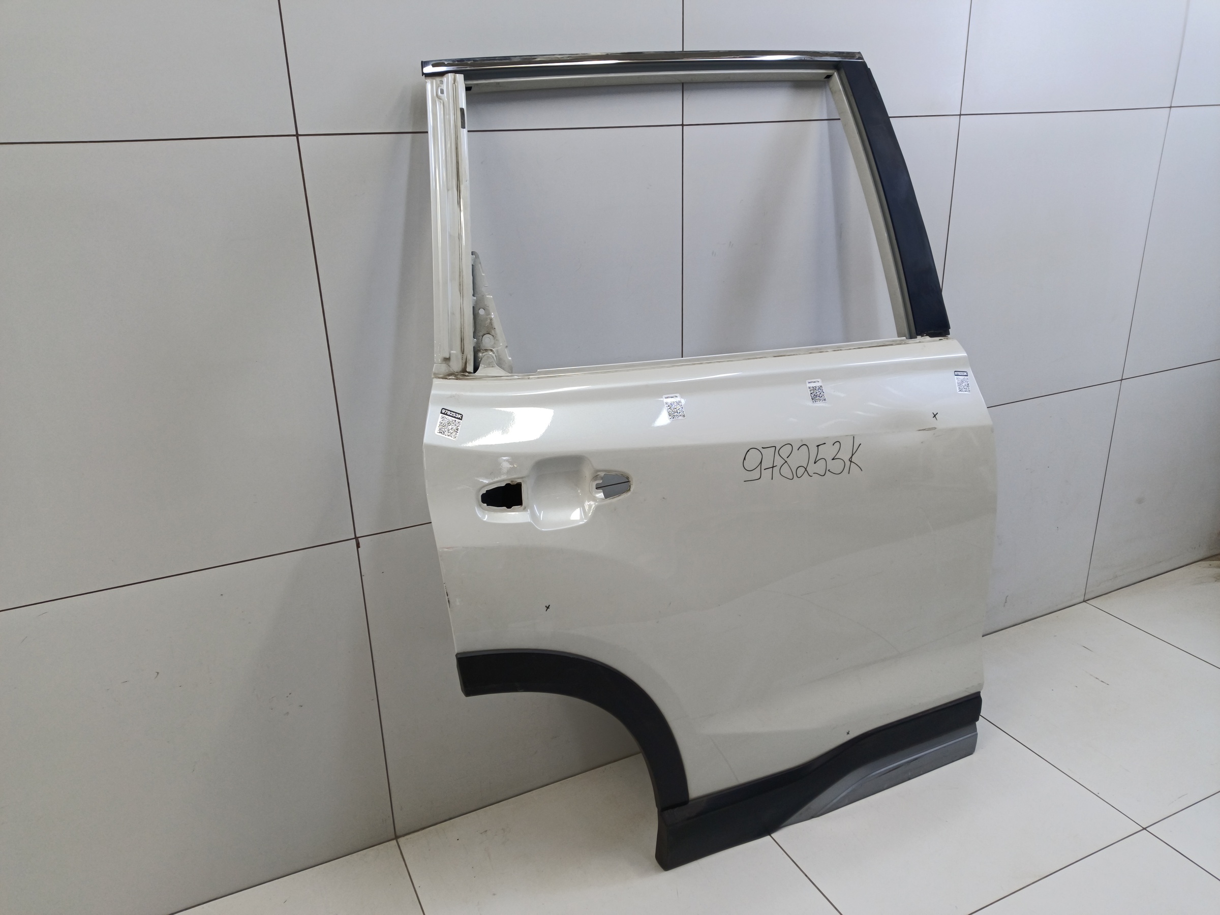 Дверь задняя правая Subaru Forester 5 SK