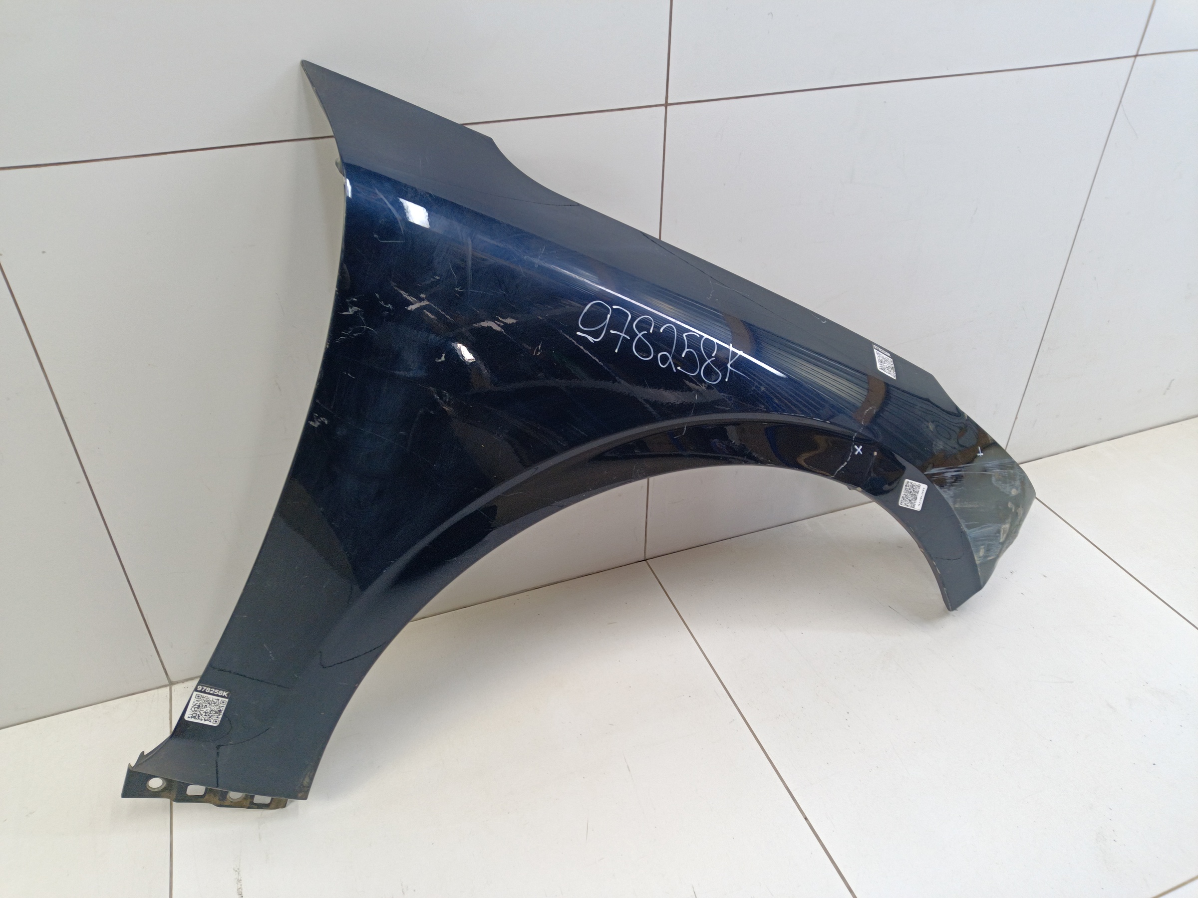 Крыло переднее правое Kia K5 3 без повторителя