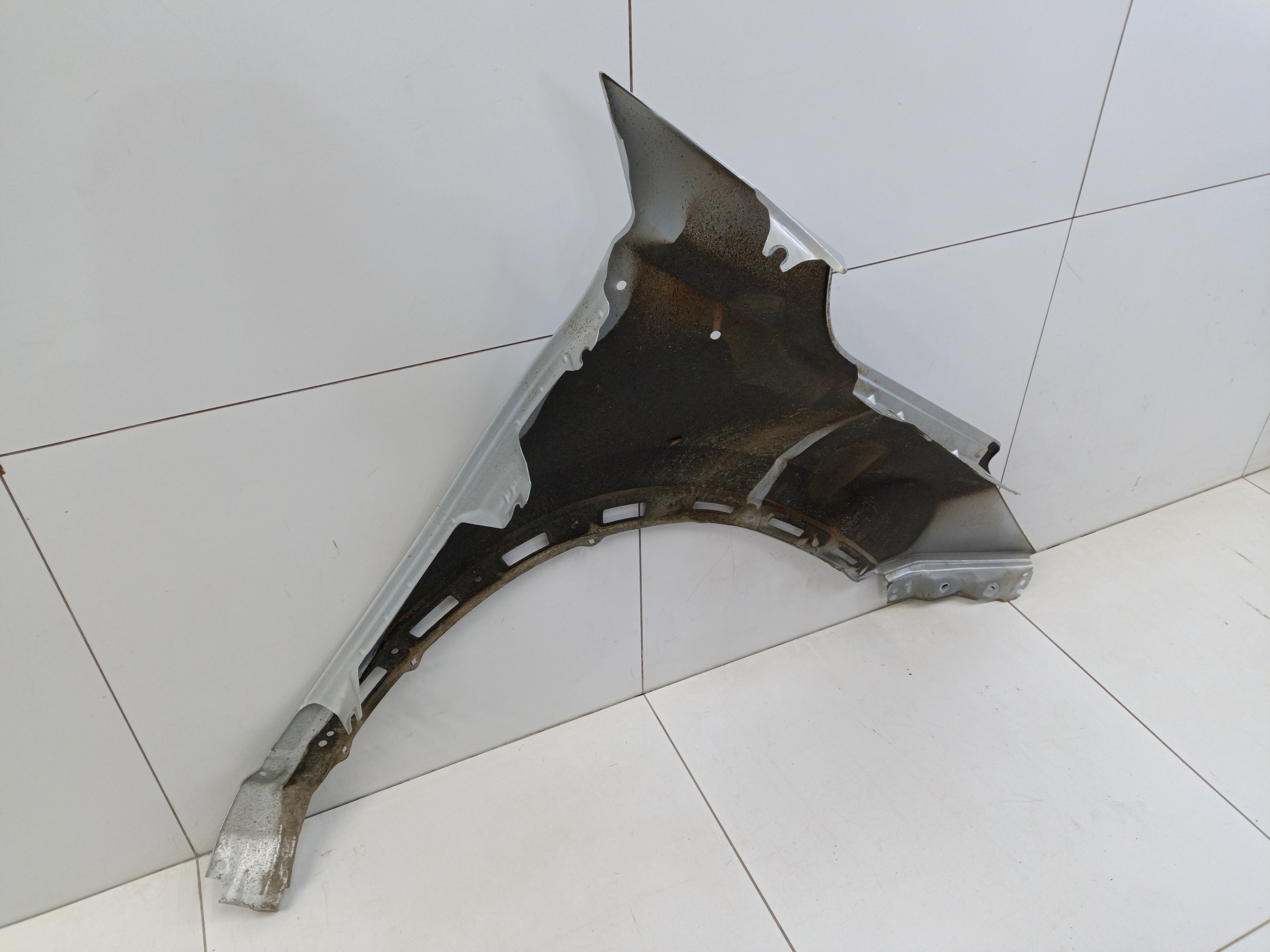 Крыло переднее левое Xcite X-Cross 8