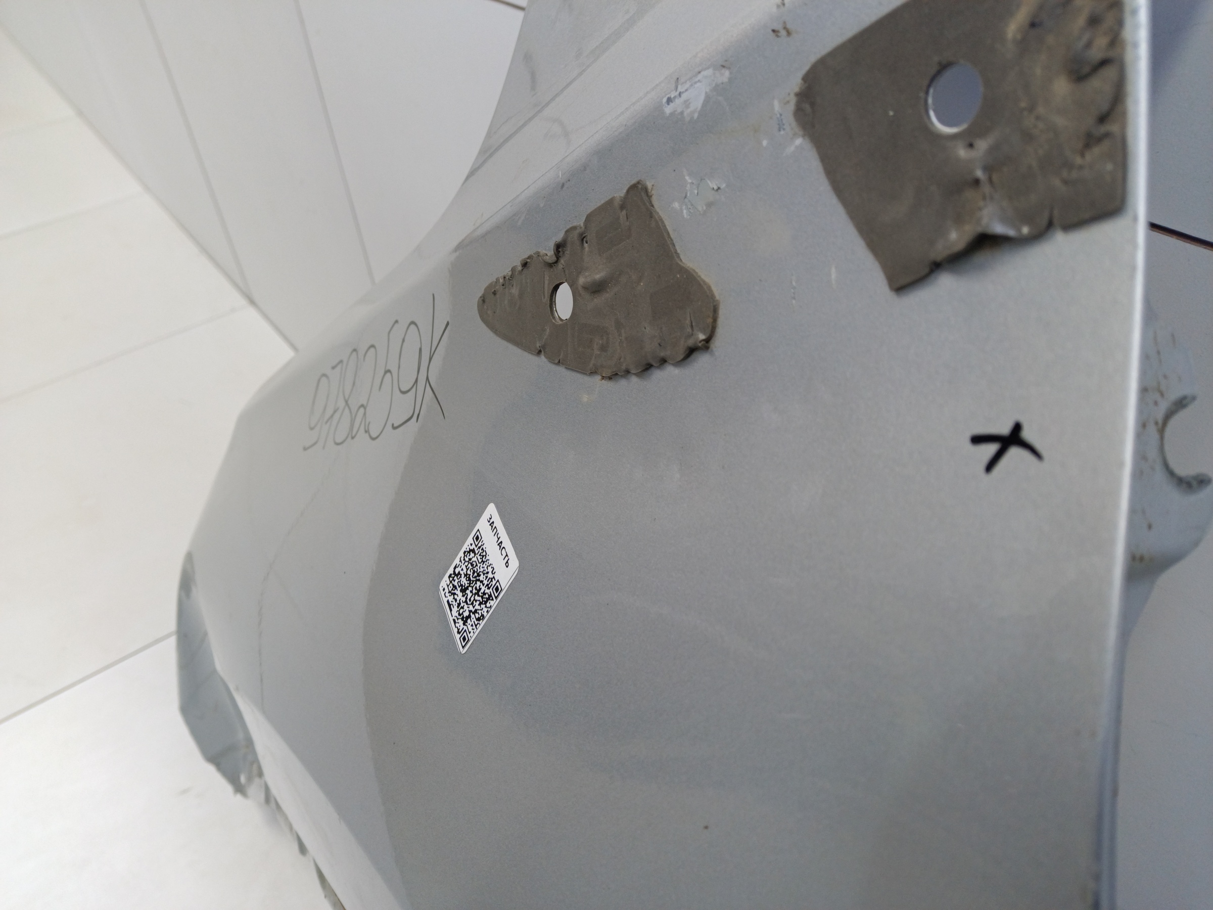 Крыло переднее левое Xcite X-Cross 8