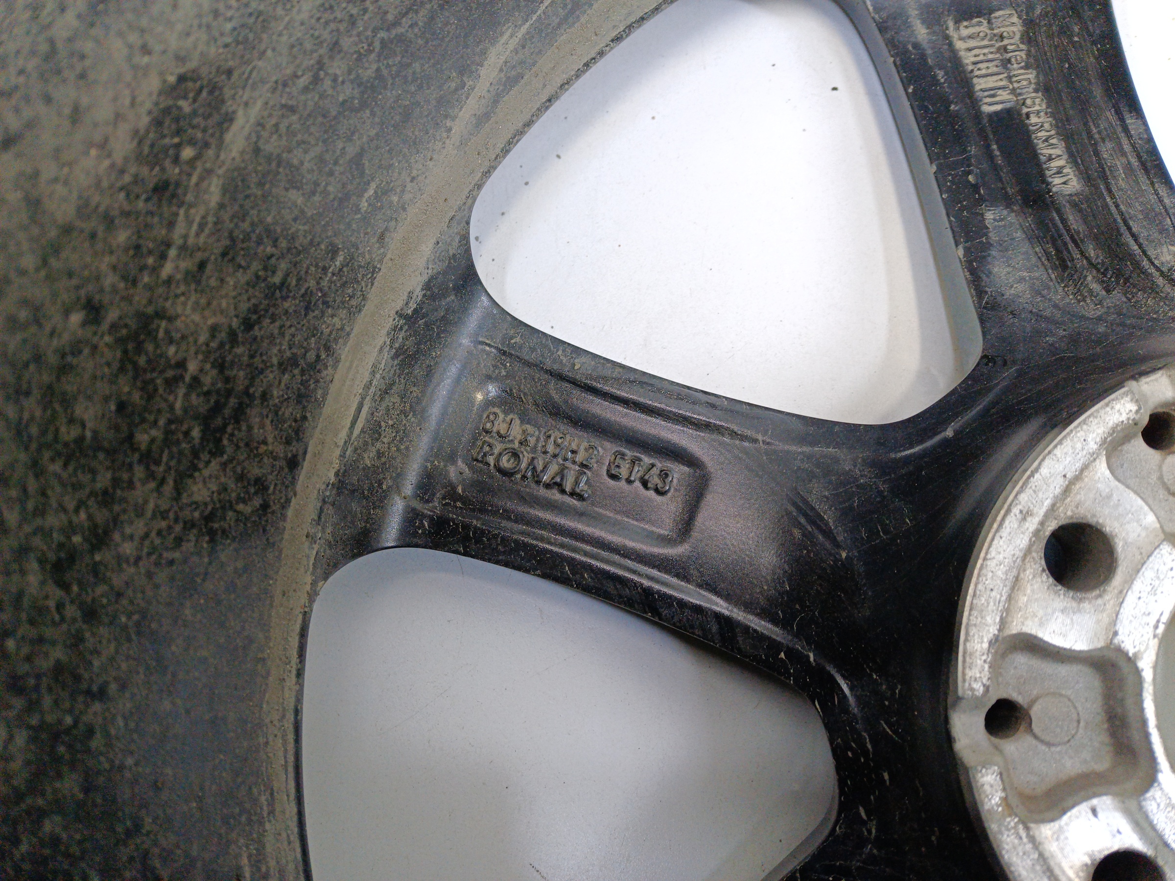 Диск колеса литой Mercedes Benz E-Klasse W213 R19