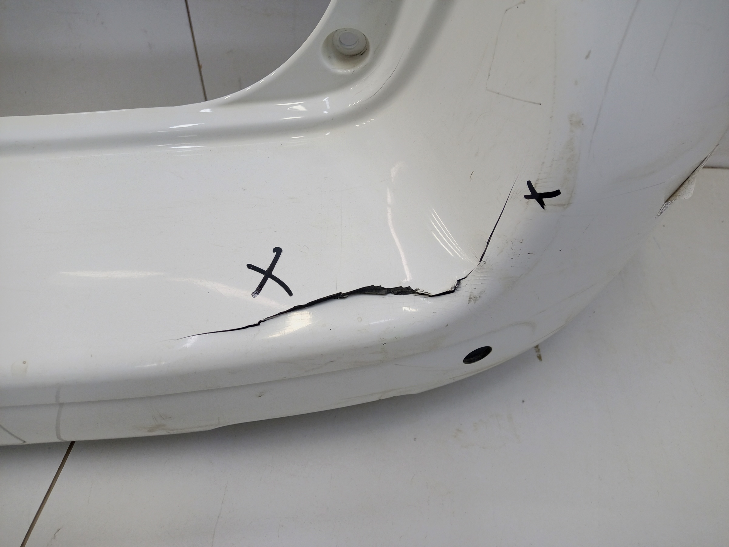 Бампер задний Peugeot Traveller крашеный