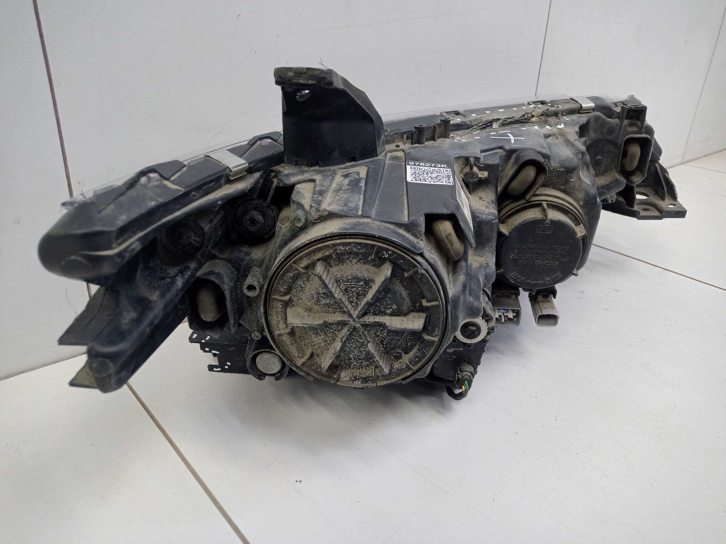 Фара передняя левая Mitsubishi Outlander 3 Restail 2 галоген