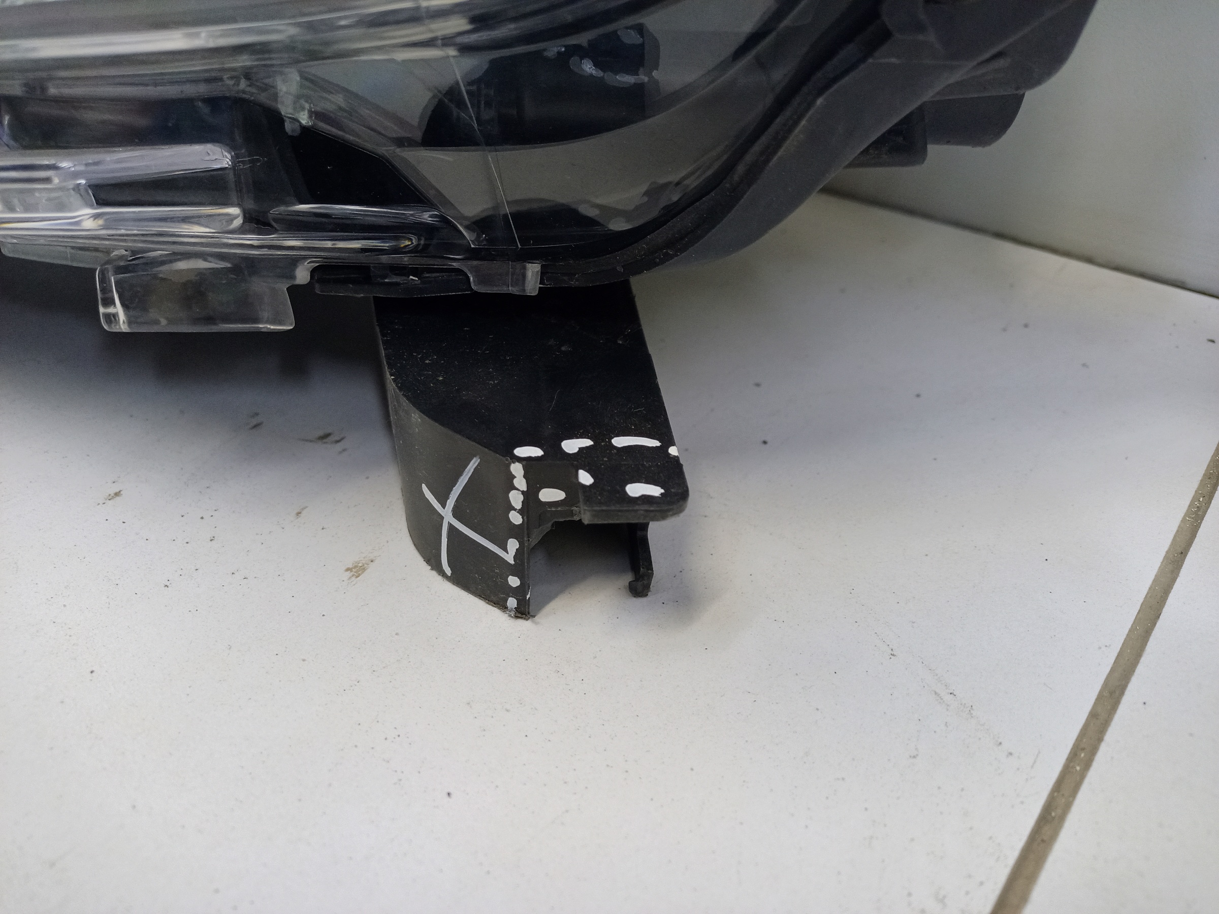 Фара передняя левая Mitsubishi Outlander 3 Restail 2 галоген