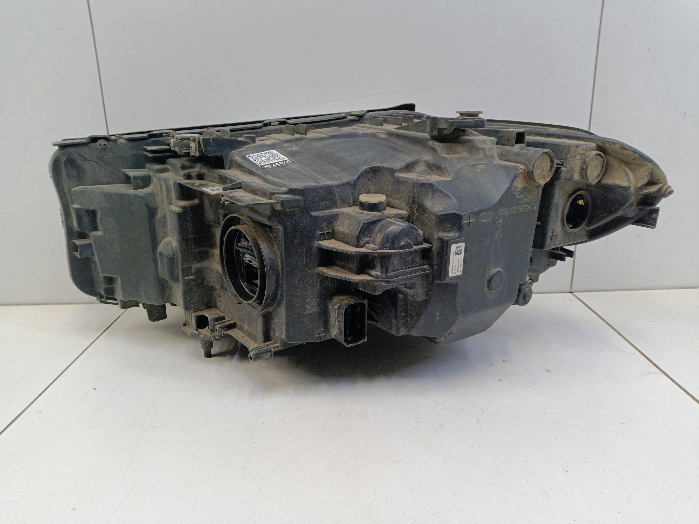 Фара передняя правая BMW 5er G30 LED не адаптив