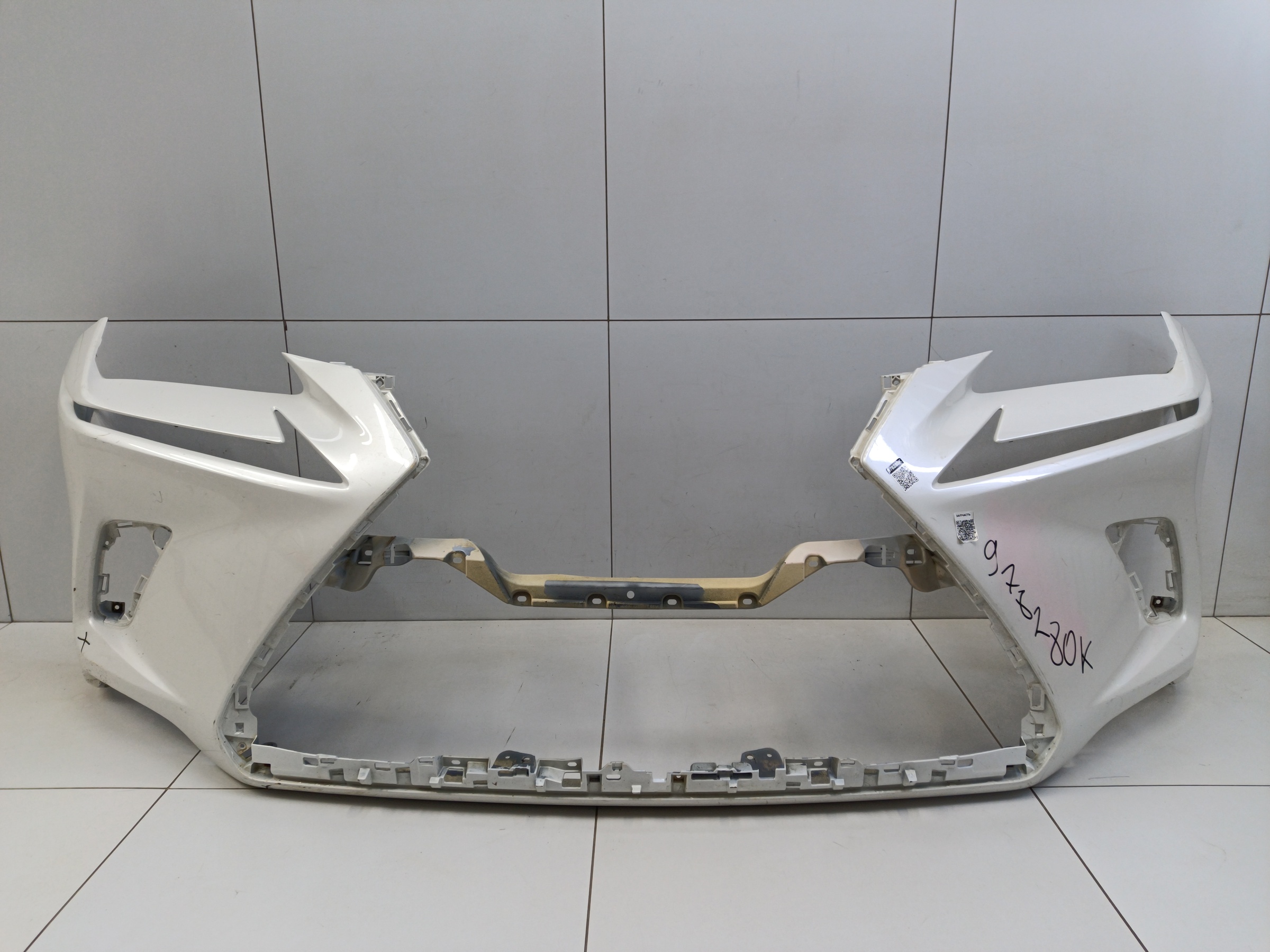 Бампер передний Lexus NX Restail