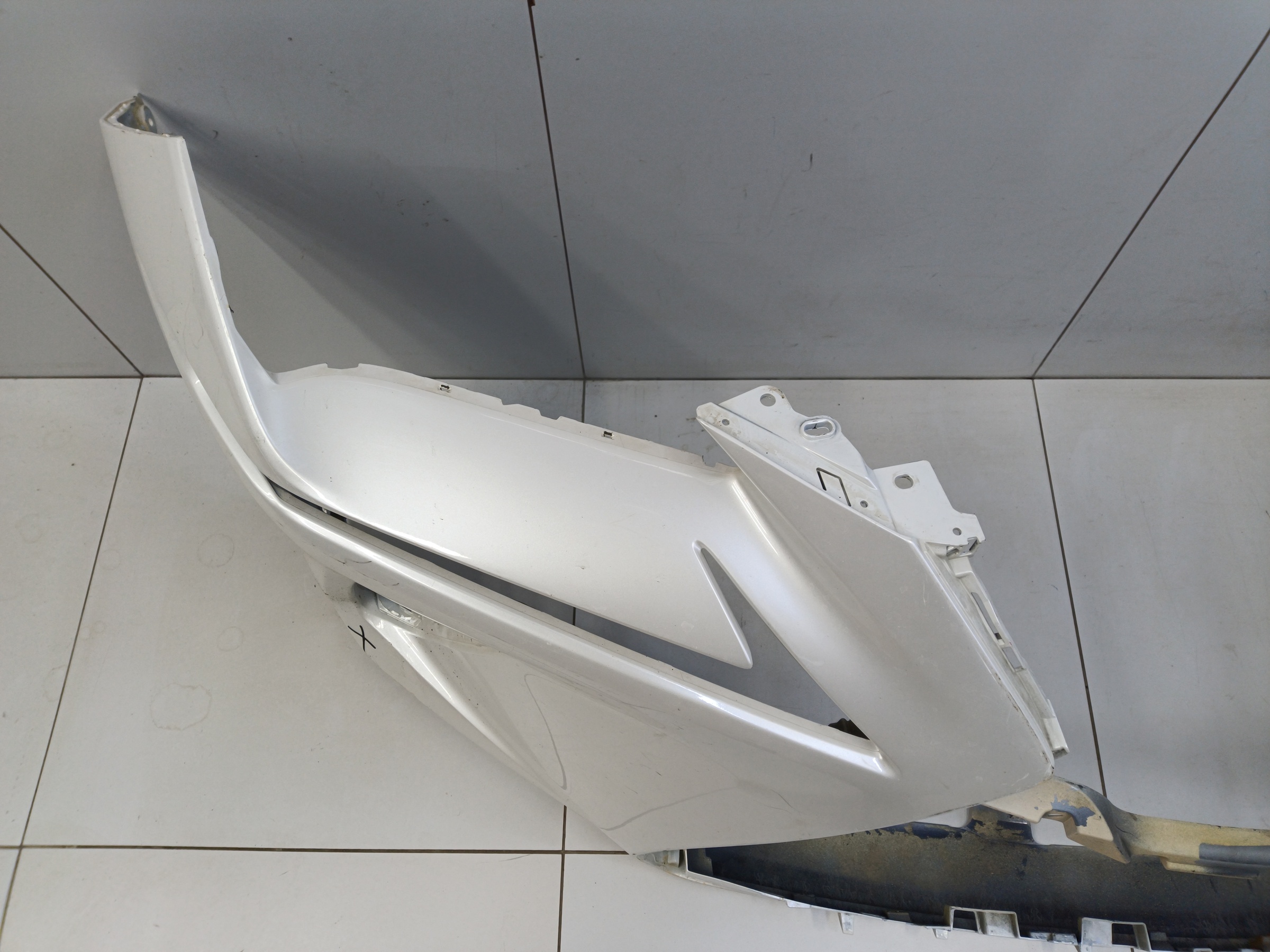 Бампер передний Lexus NX Restail