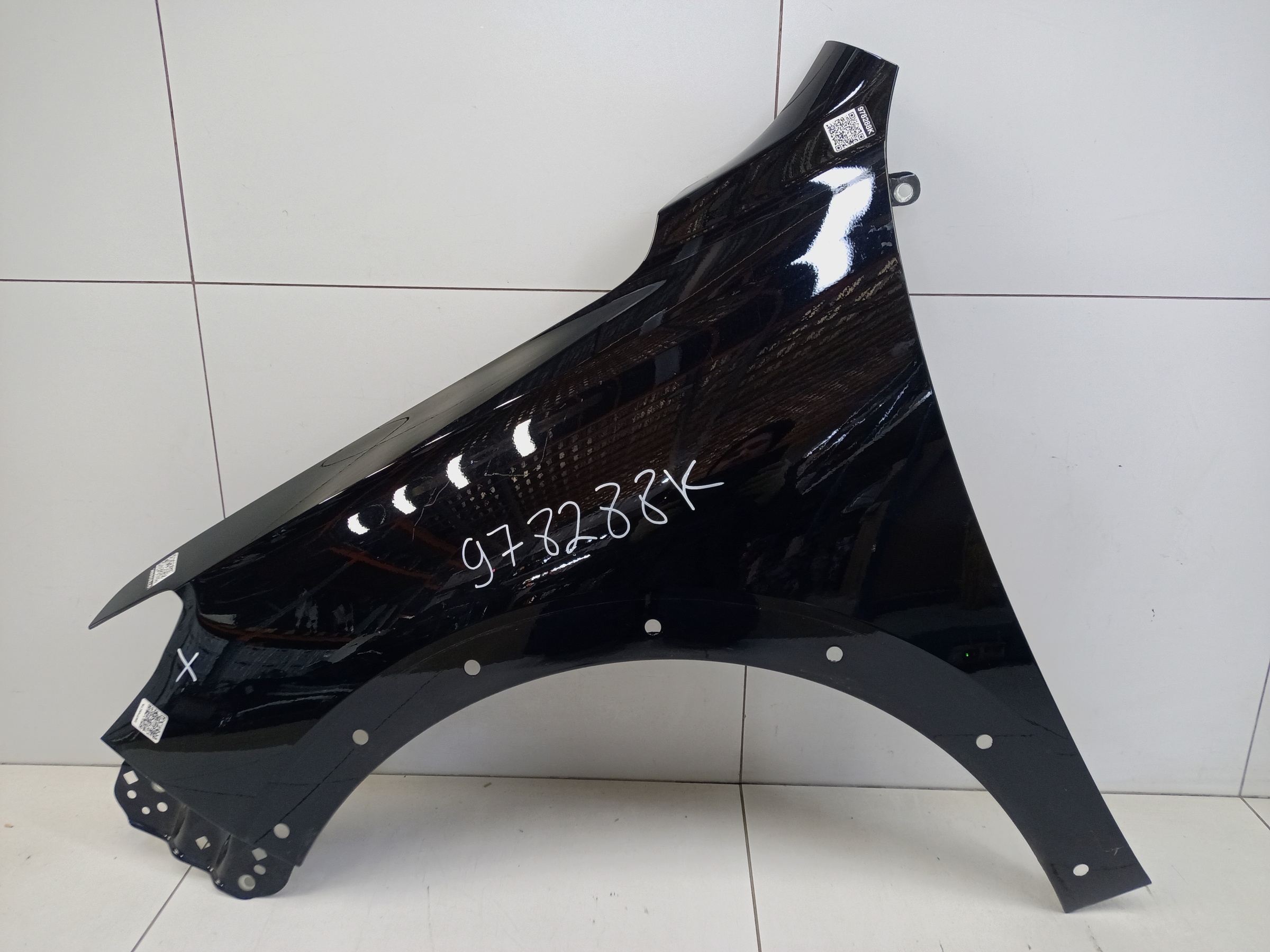 Крыло переднее левое Haval Jolion Restail
