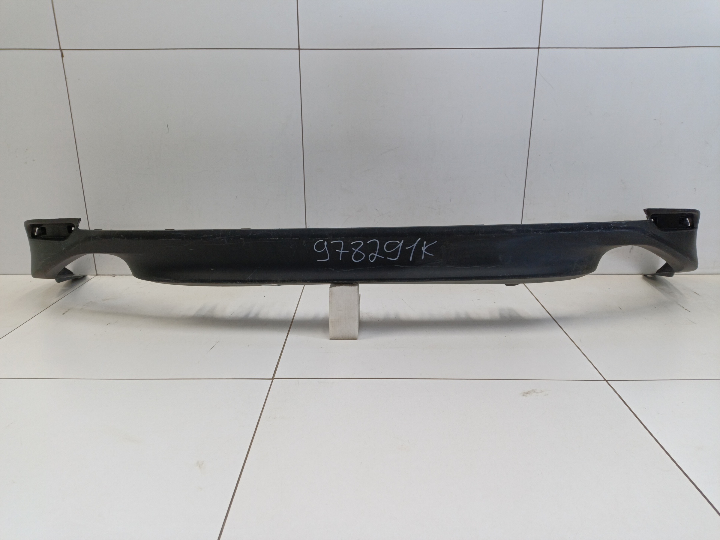 Юбка заднего бампера Toyota Camry V70