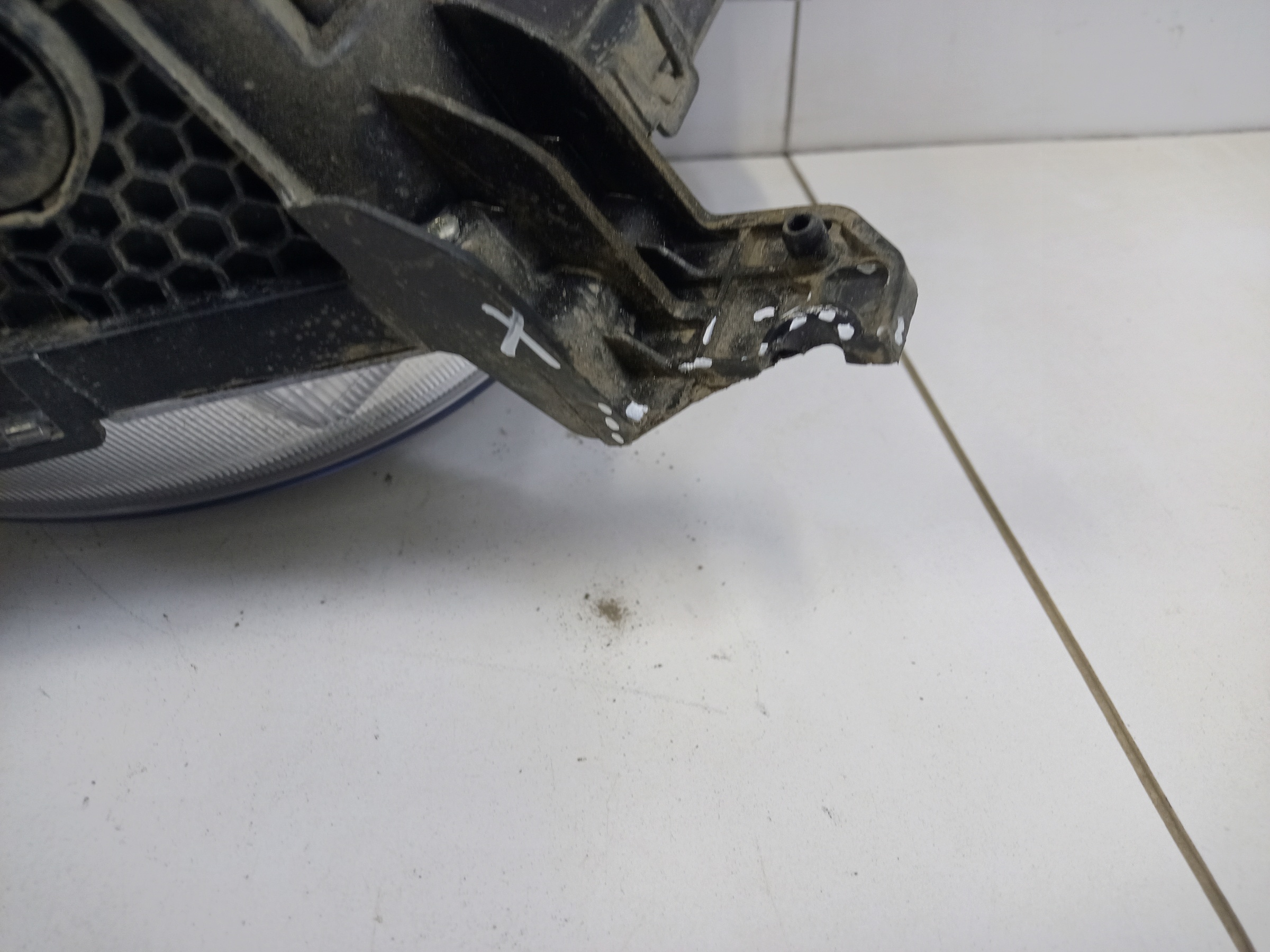 Фара передняя левая Haval H3 LED