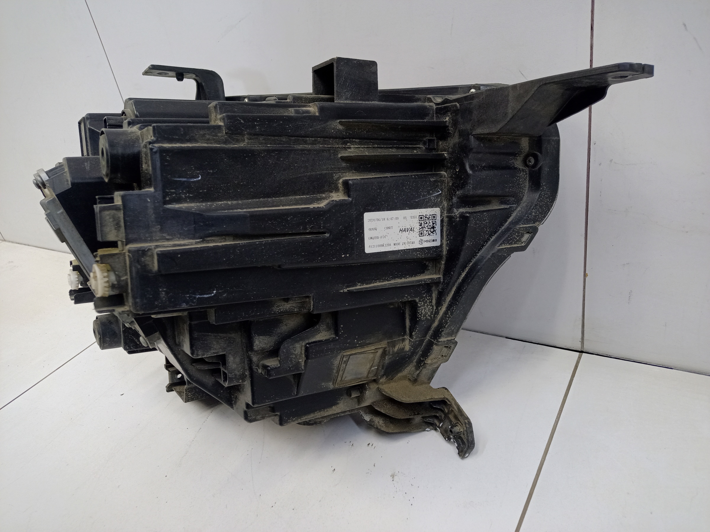 Фара передняя левая Haval H3 LED