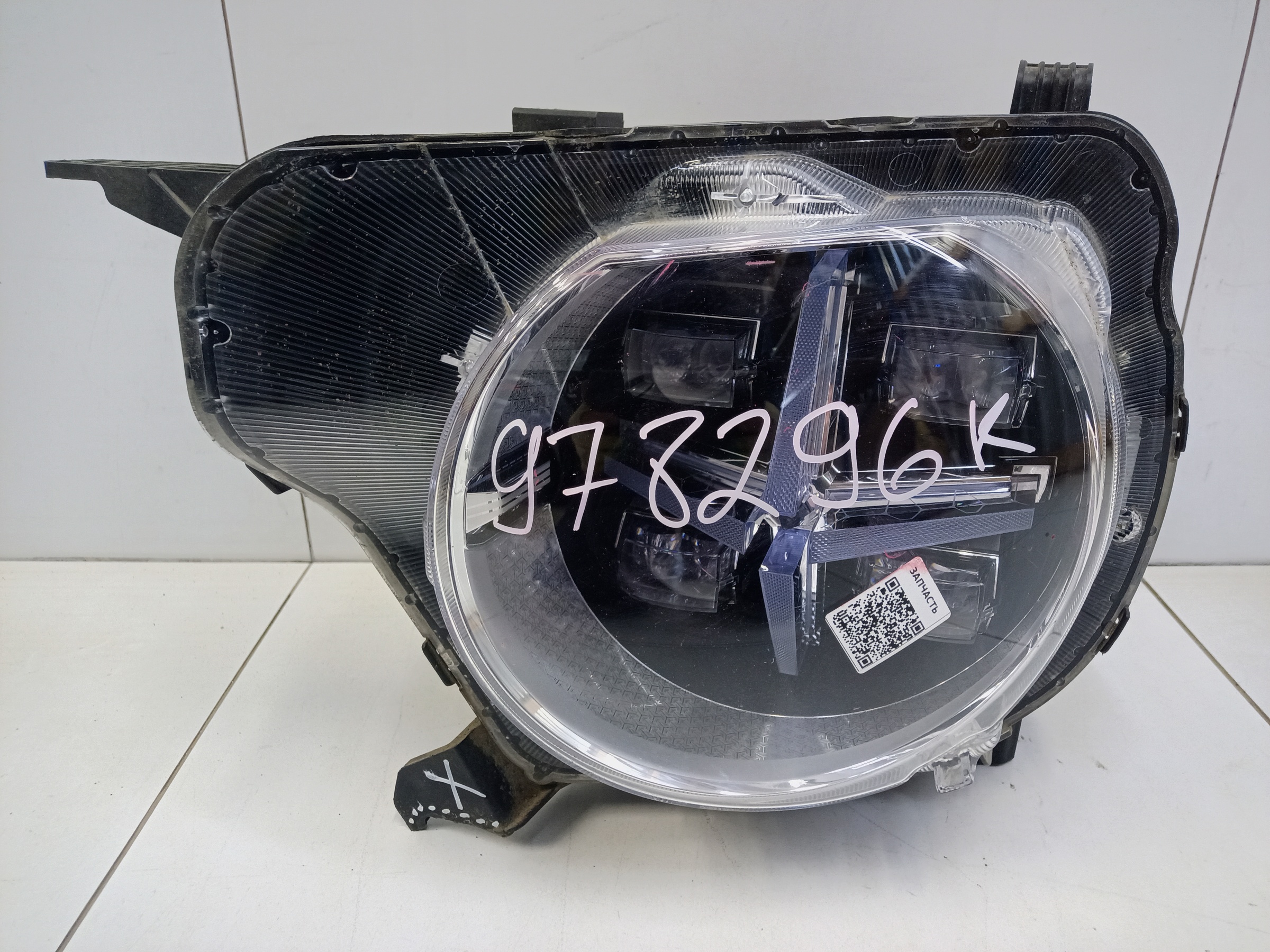 Фара передняя левая Haval H3 LED