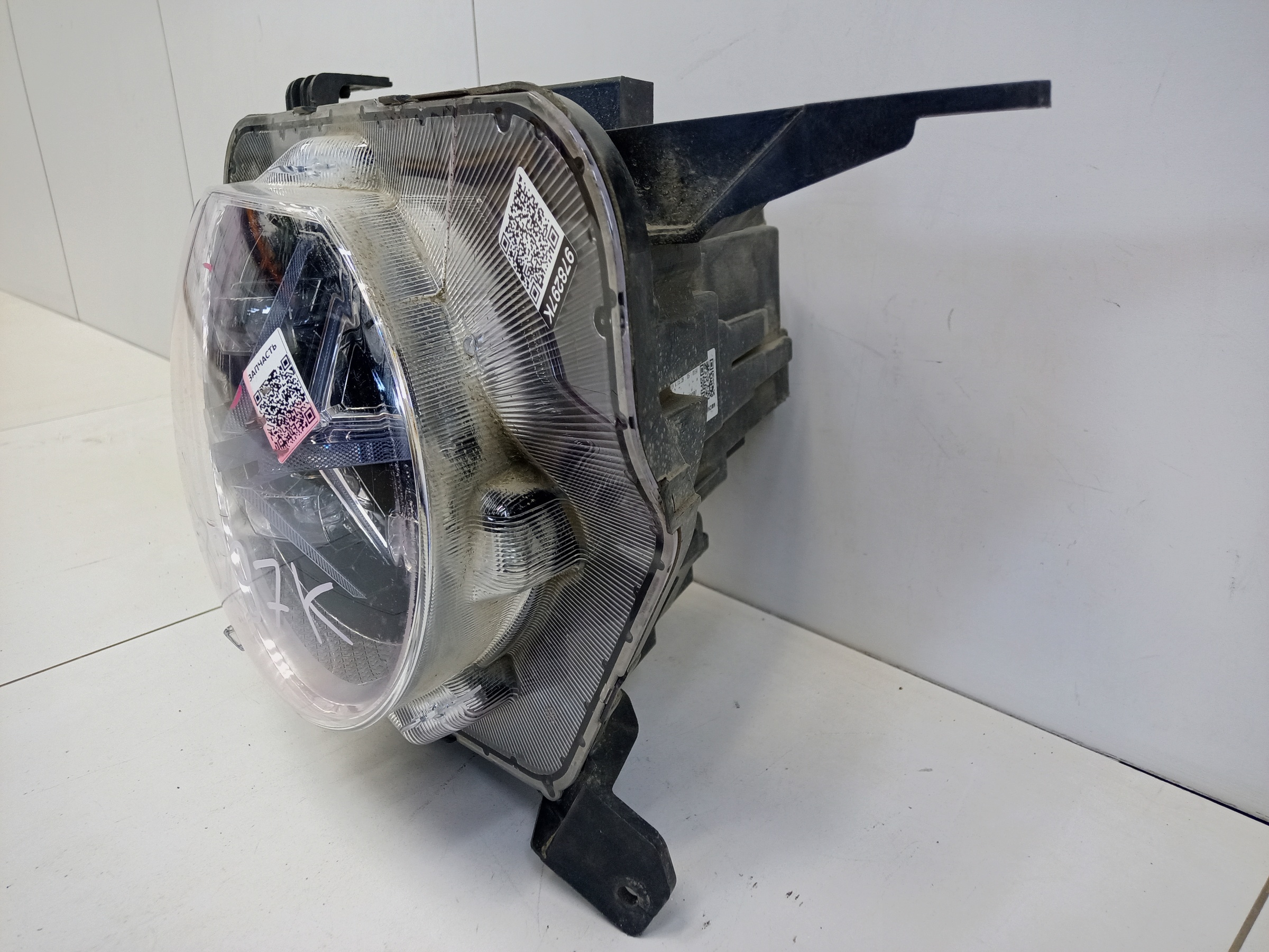 Фара передняя правая Haval H3 LED