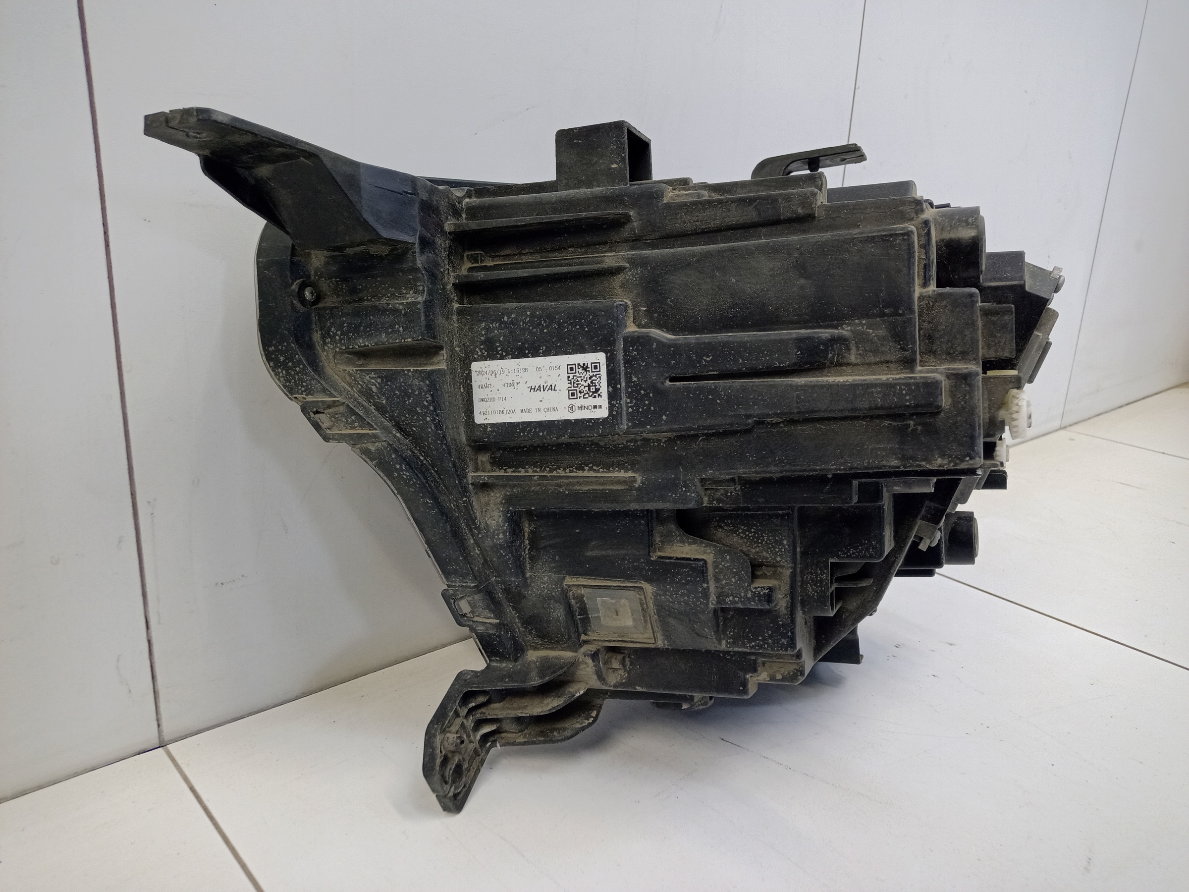 Фара передняя правая Haval H3 LED