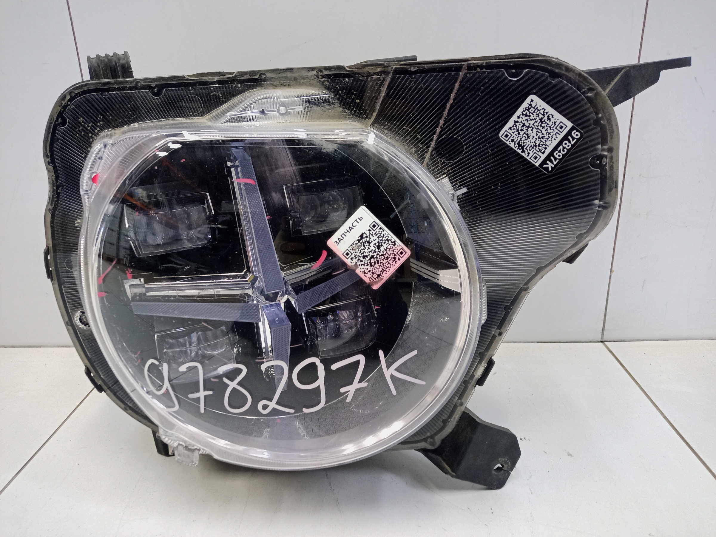 Фара передняя правая Haval H3 LED