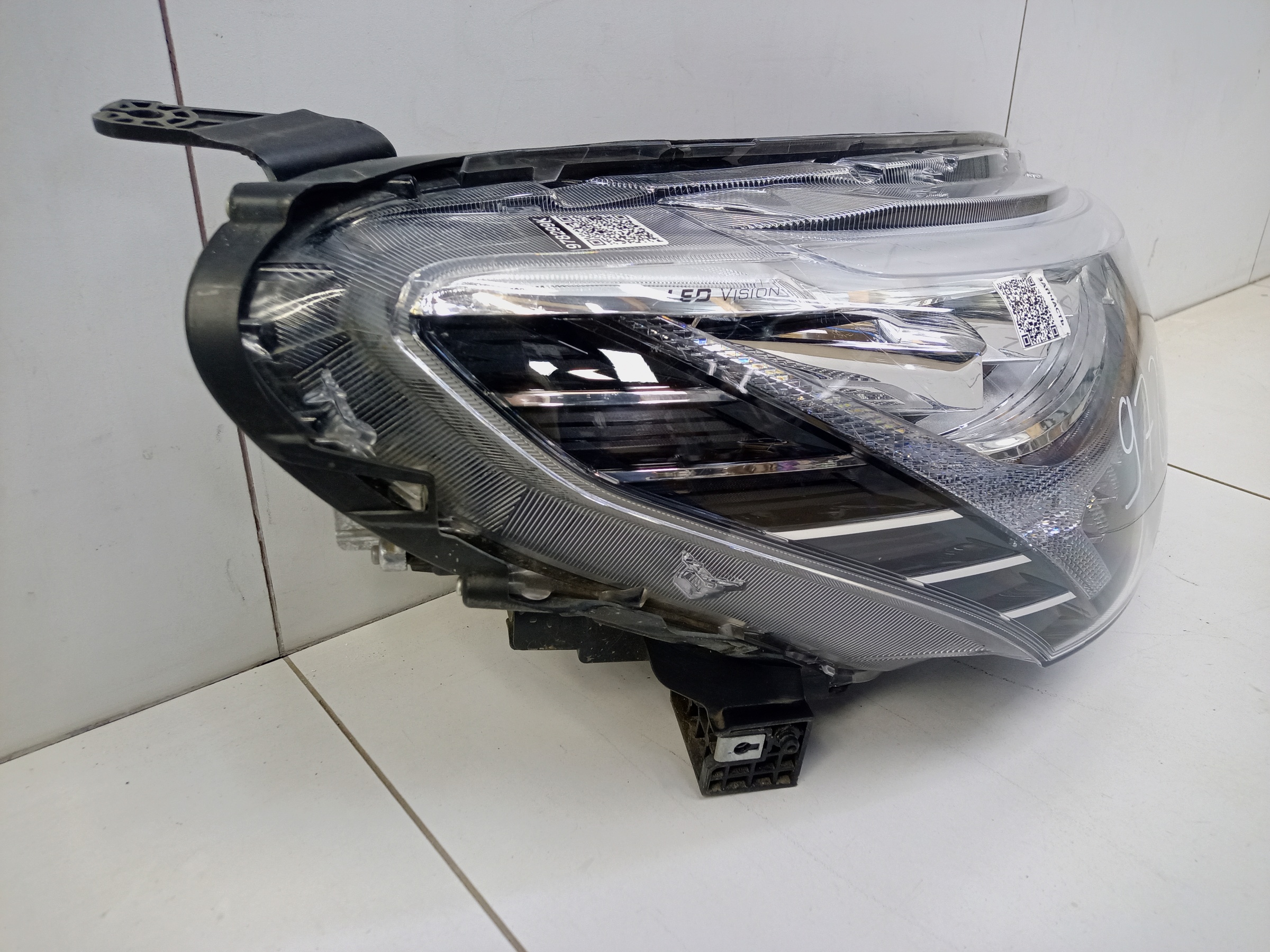 Фара передняя правая Haval Jolion LED