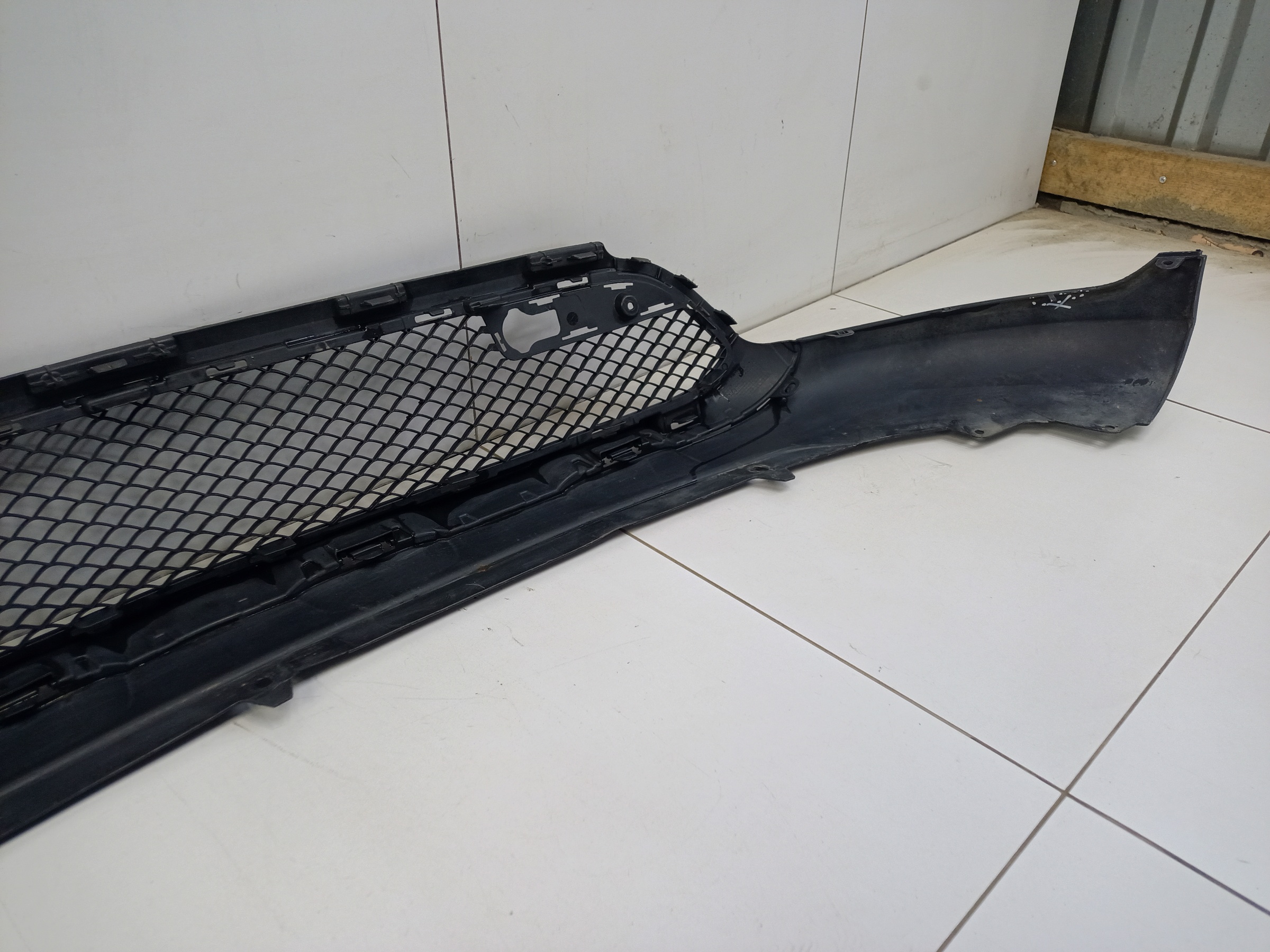 Юбка переднего бампера Mercedes Benz GLC-klasse X253