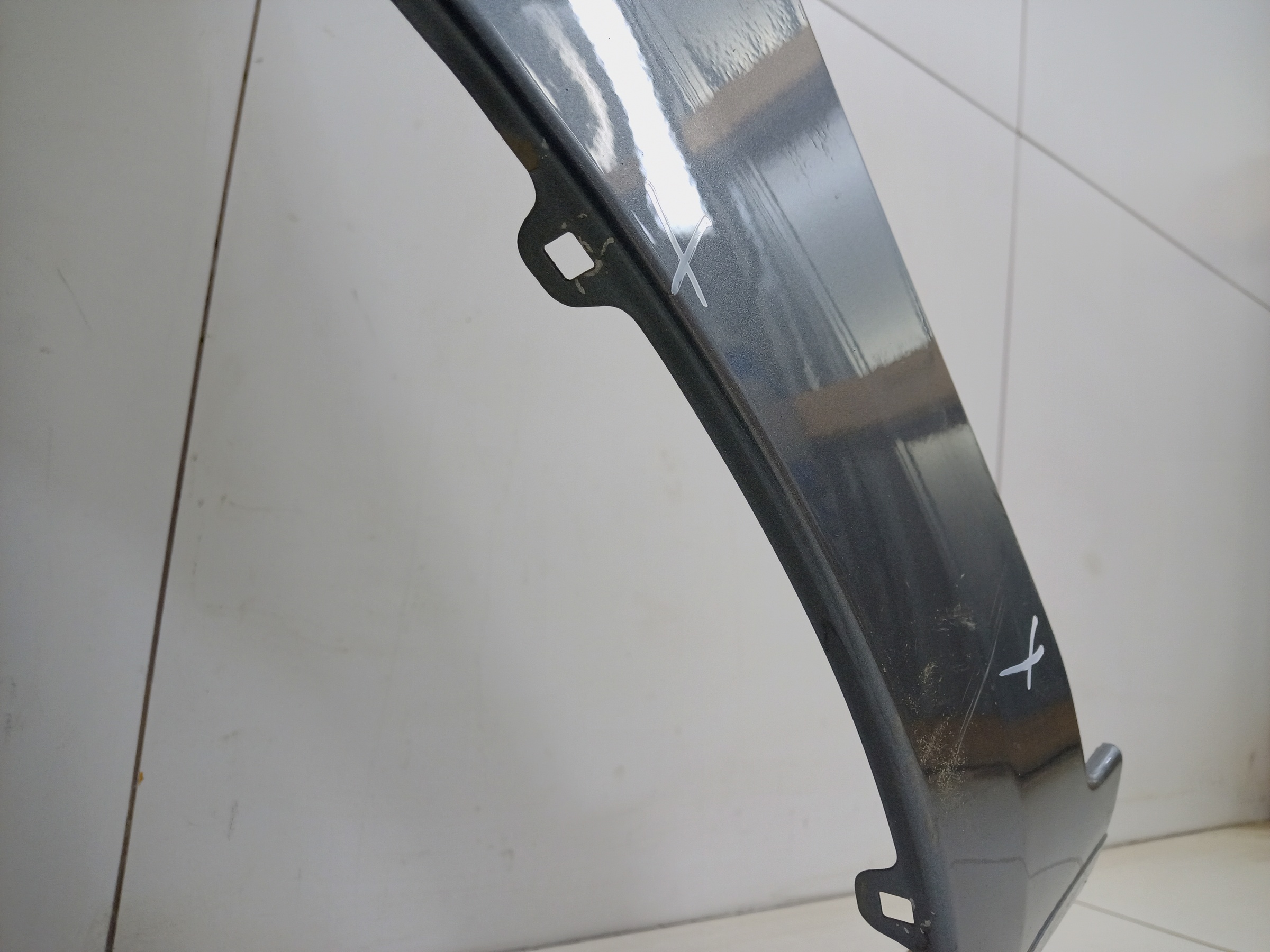 Крыло переднее левое Lada Vesta