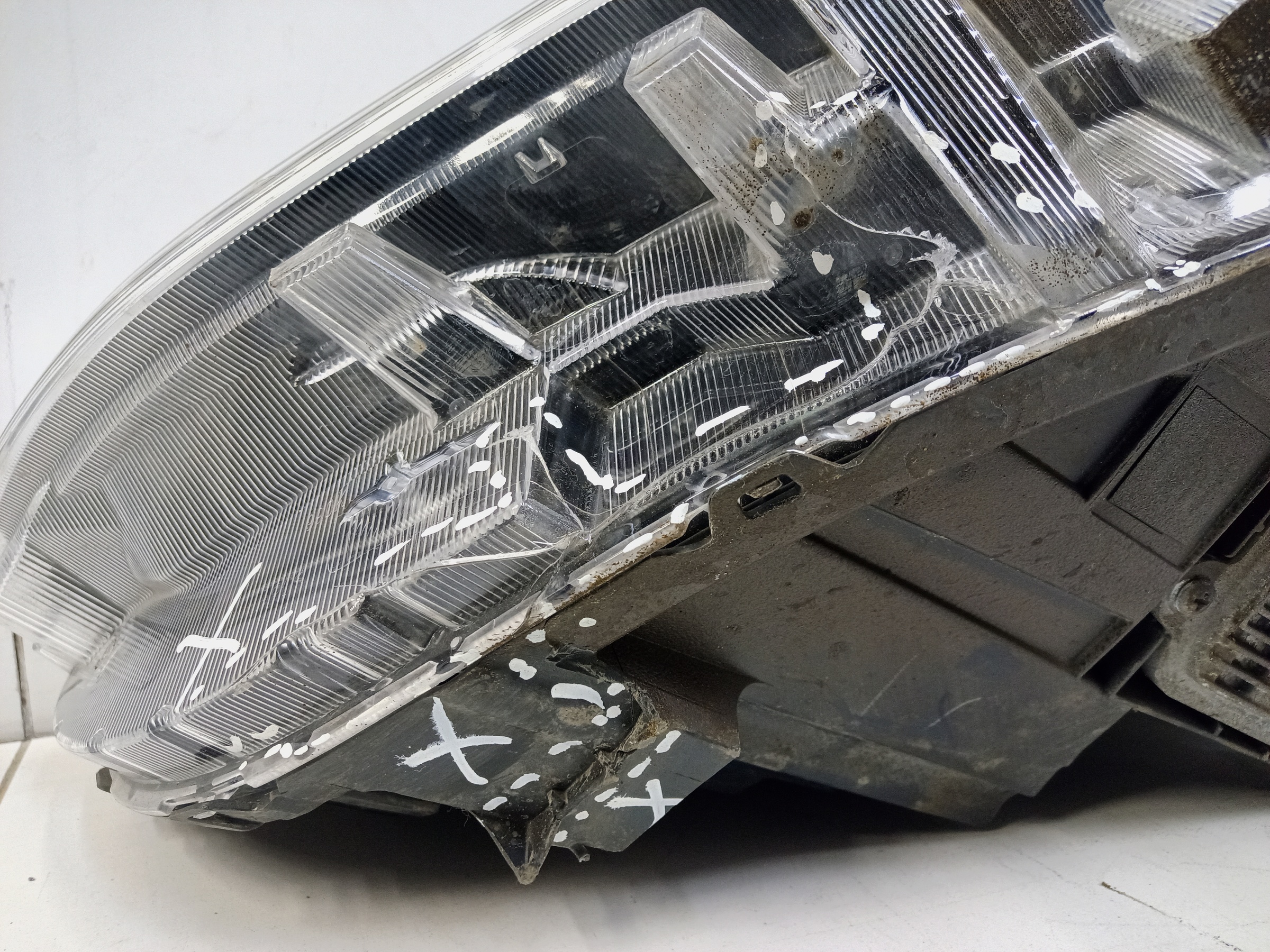 Фара передняя левая Haval Jolion LED