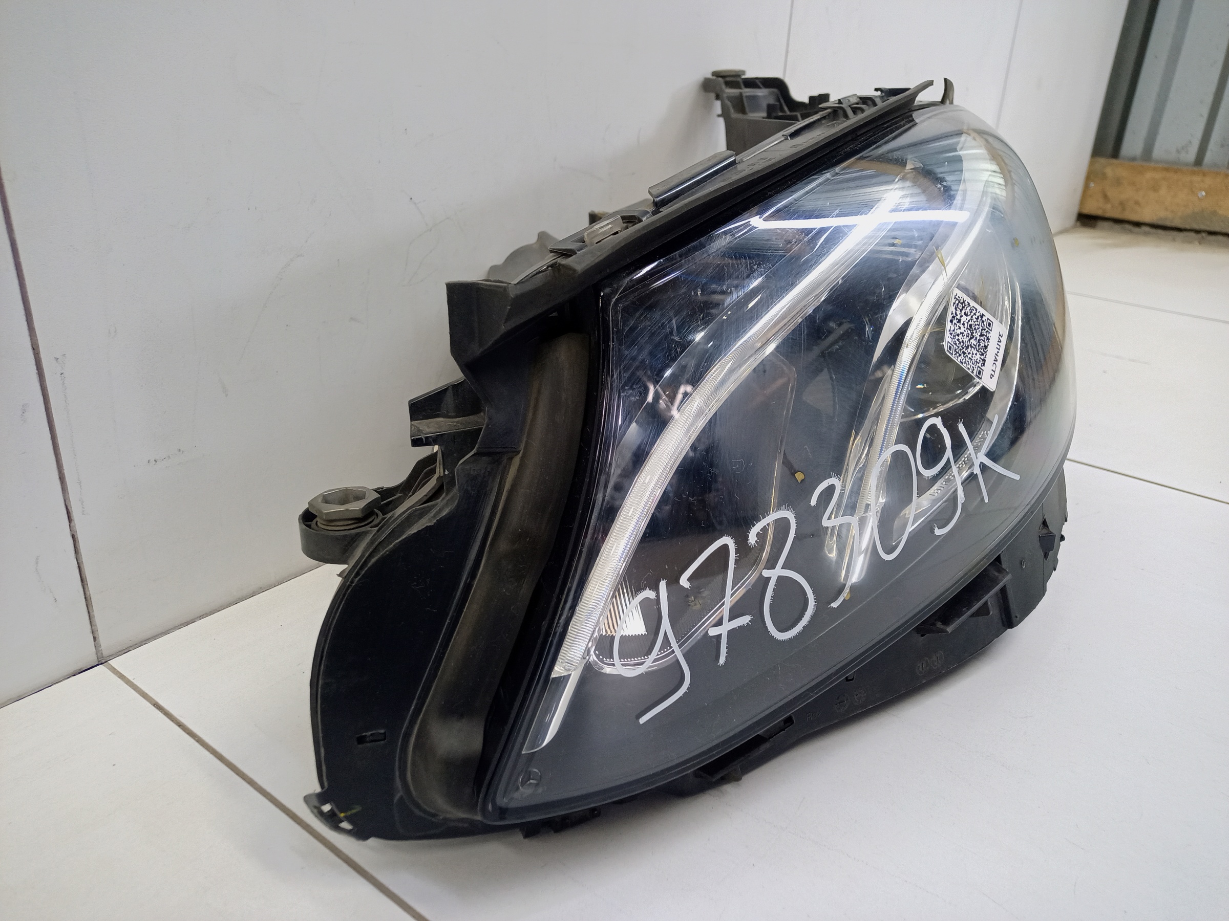 Фара передняя левая Mercedes Benz E-klasse W213 LED