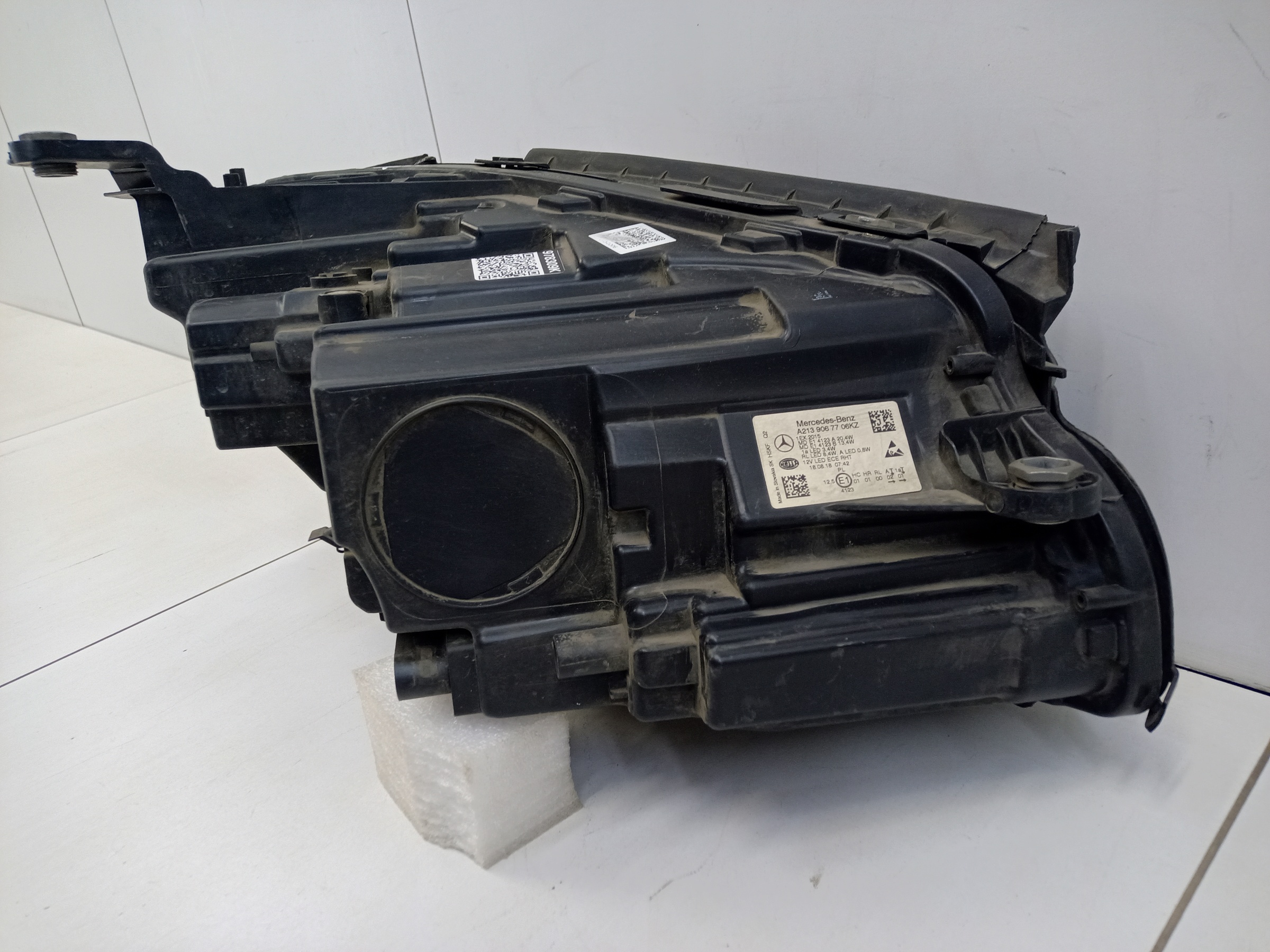 Фара передняя левая Mercedes Benz E-klasse W213 LED