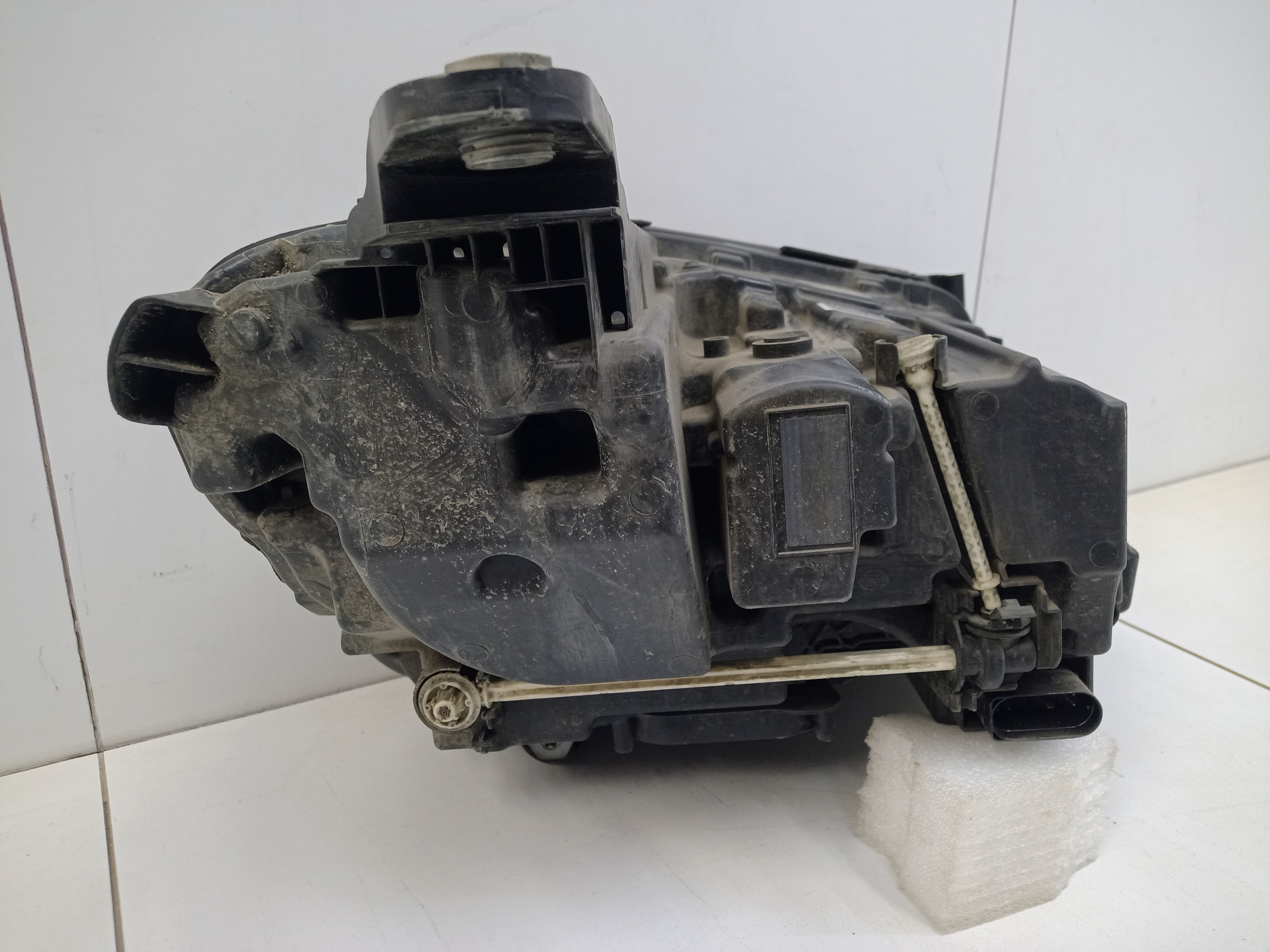 Фара передняя левая Mercedes Benz E-klasse W213 LED