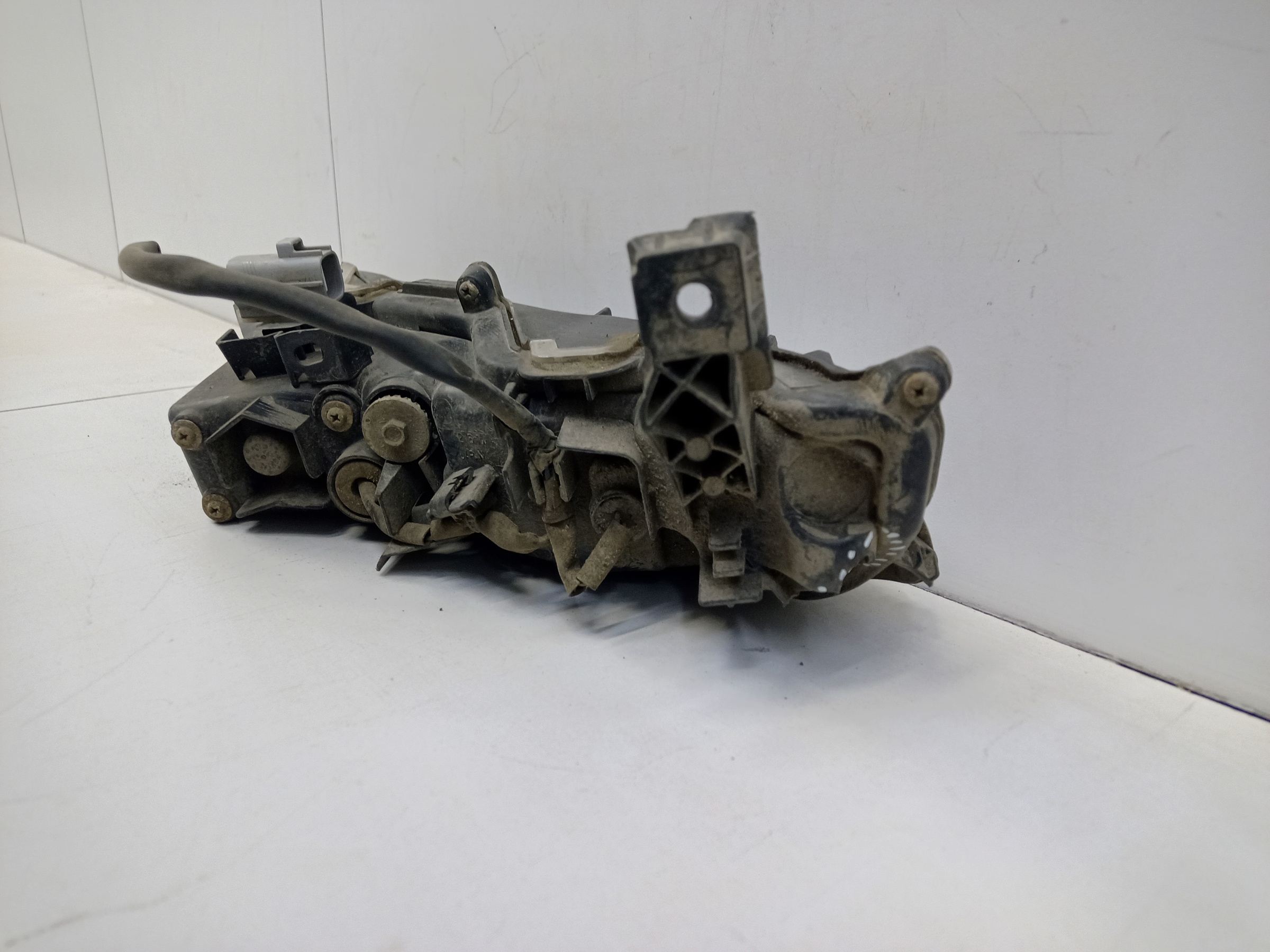 Фара ПТФ передняя правая Lexus RX 4 Restail LED