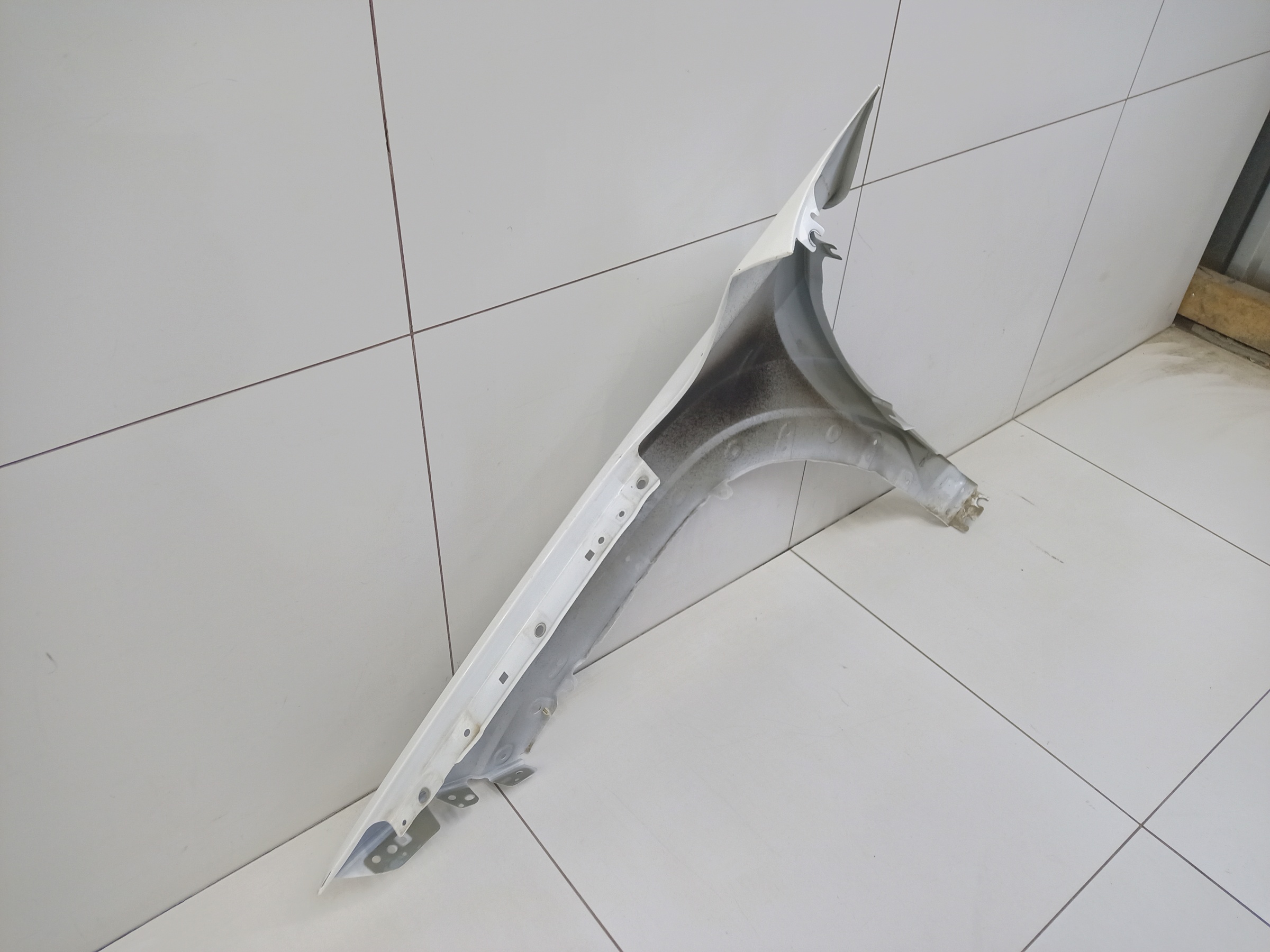 Крыло переднее правое Geely Atlas 2