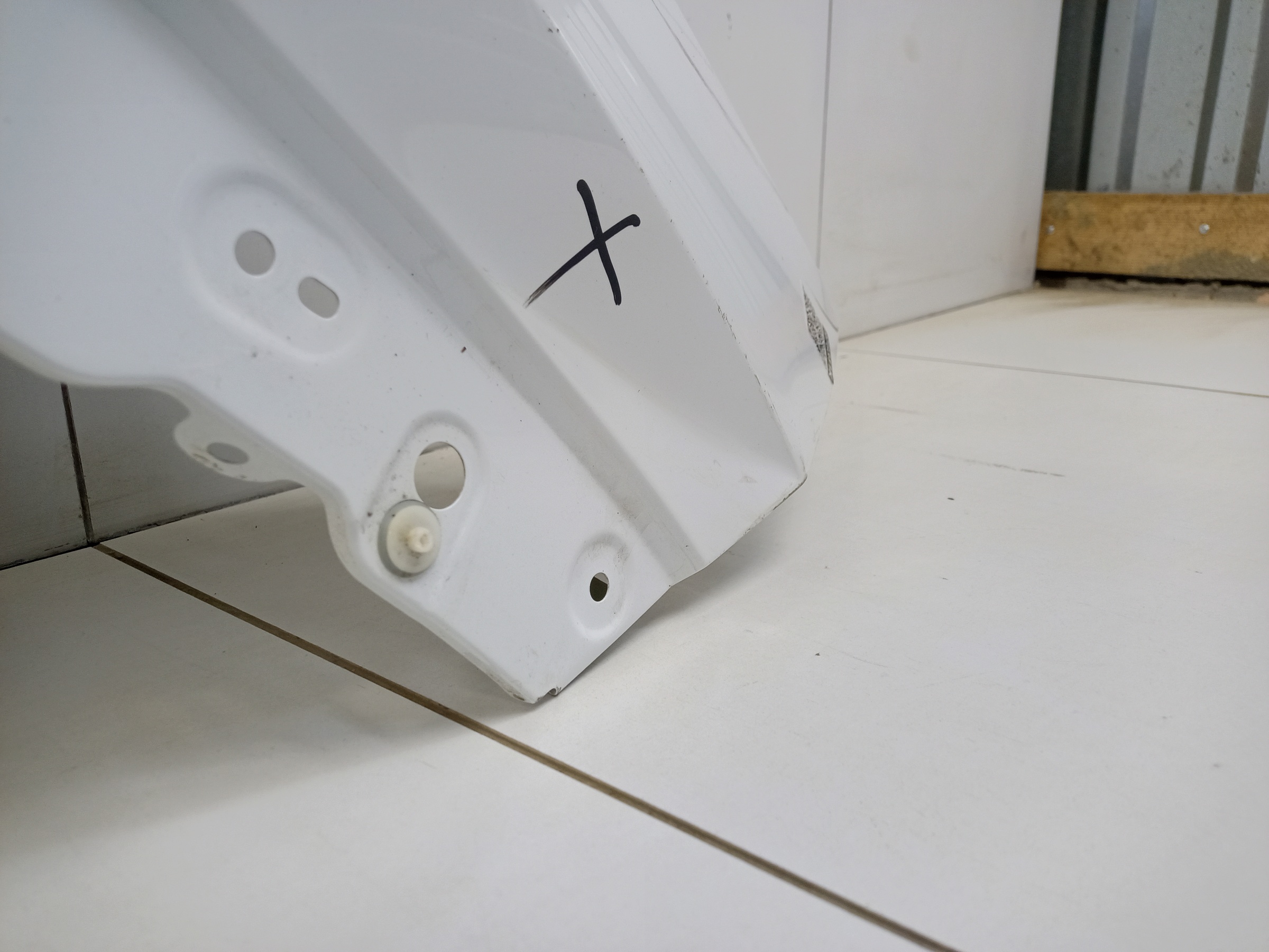 Крыло переднее правое Geely Atlas 2