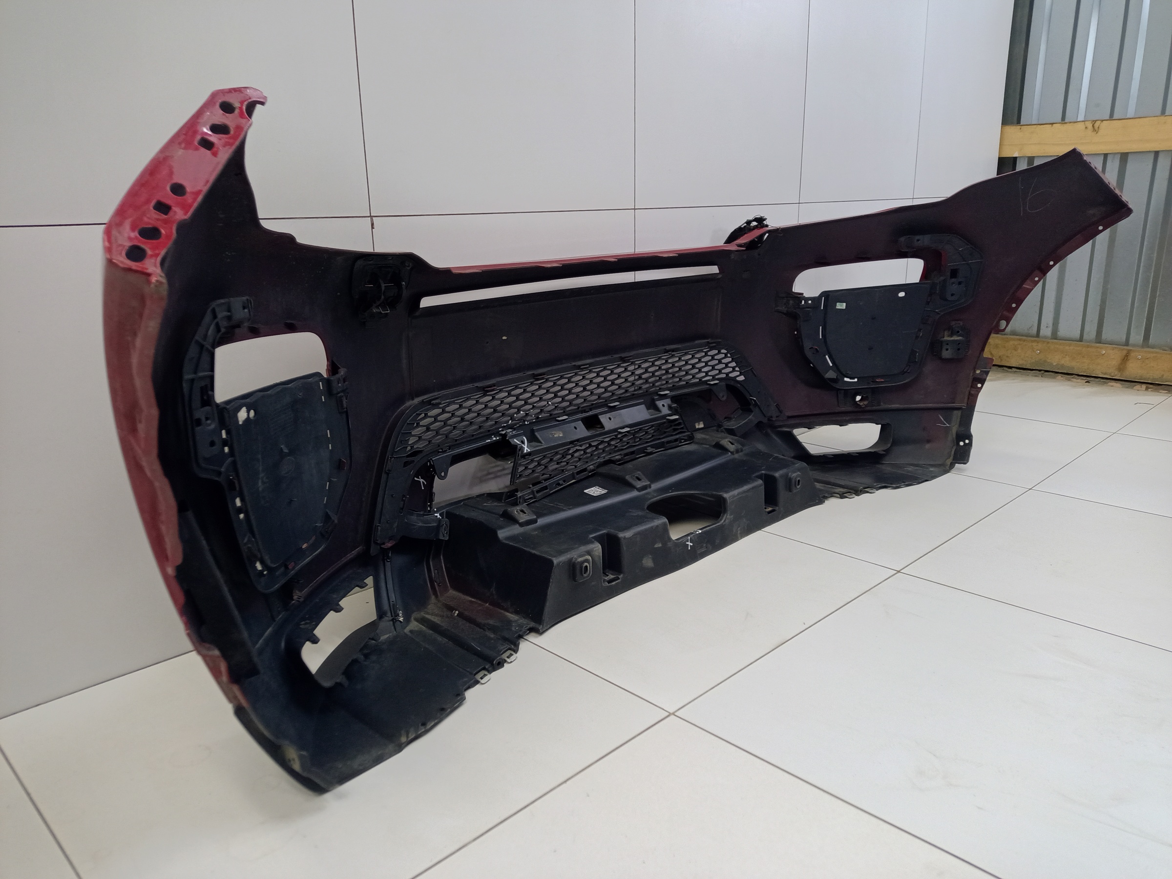 Бампер передний Land Rover Range Rover Evoque 1 Restail под омыватели и парктроник