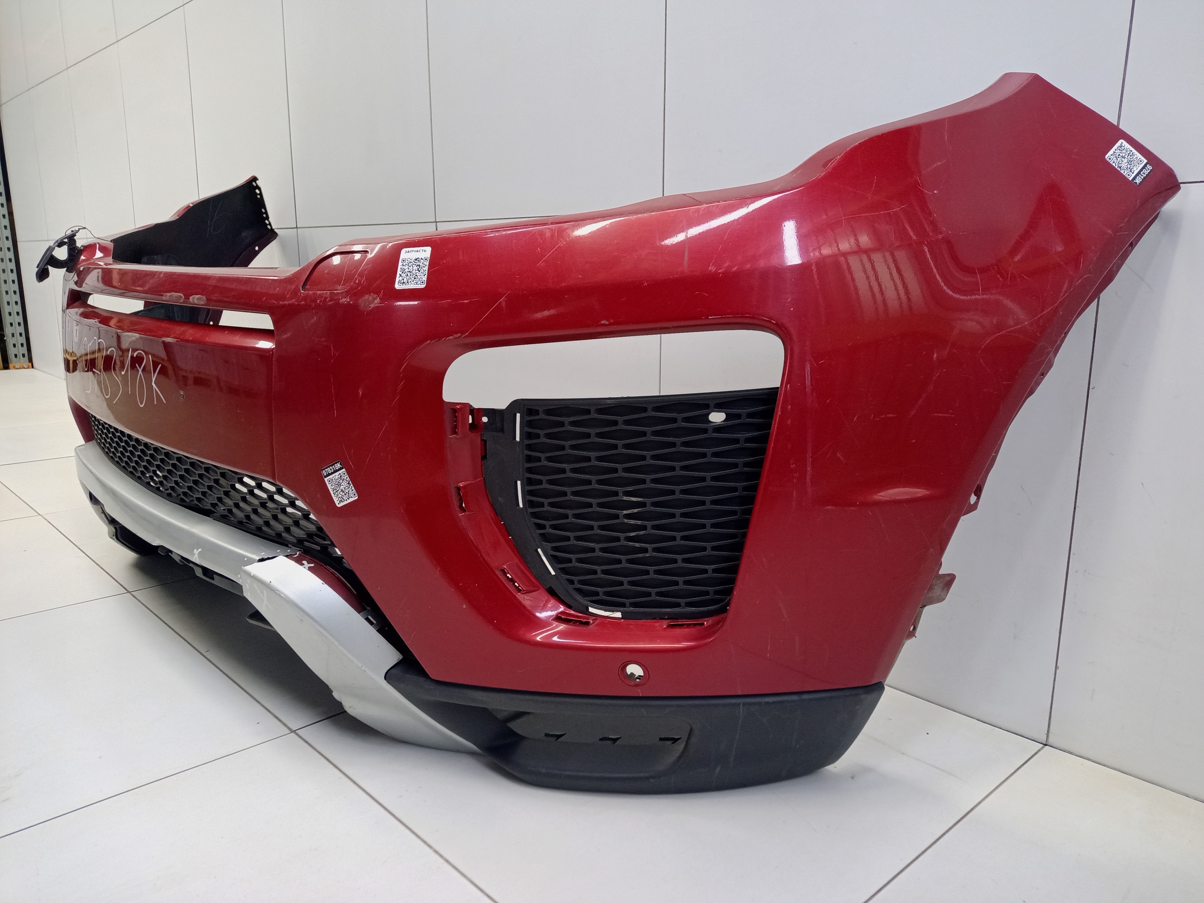 Бампер передний Land Rover Range Rover Evoque 1 Restail под омыватели и парктроник