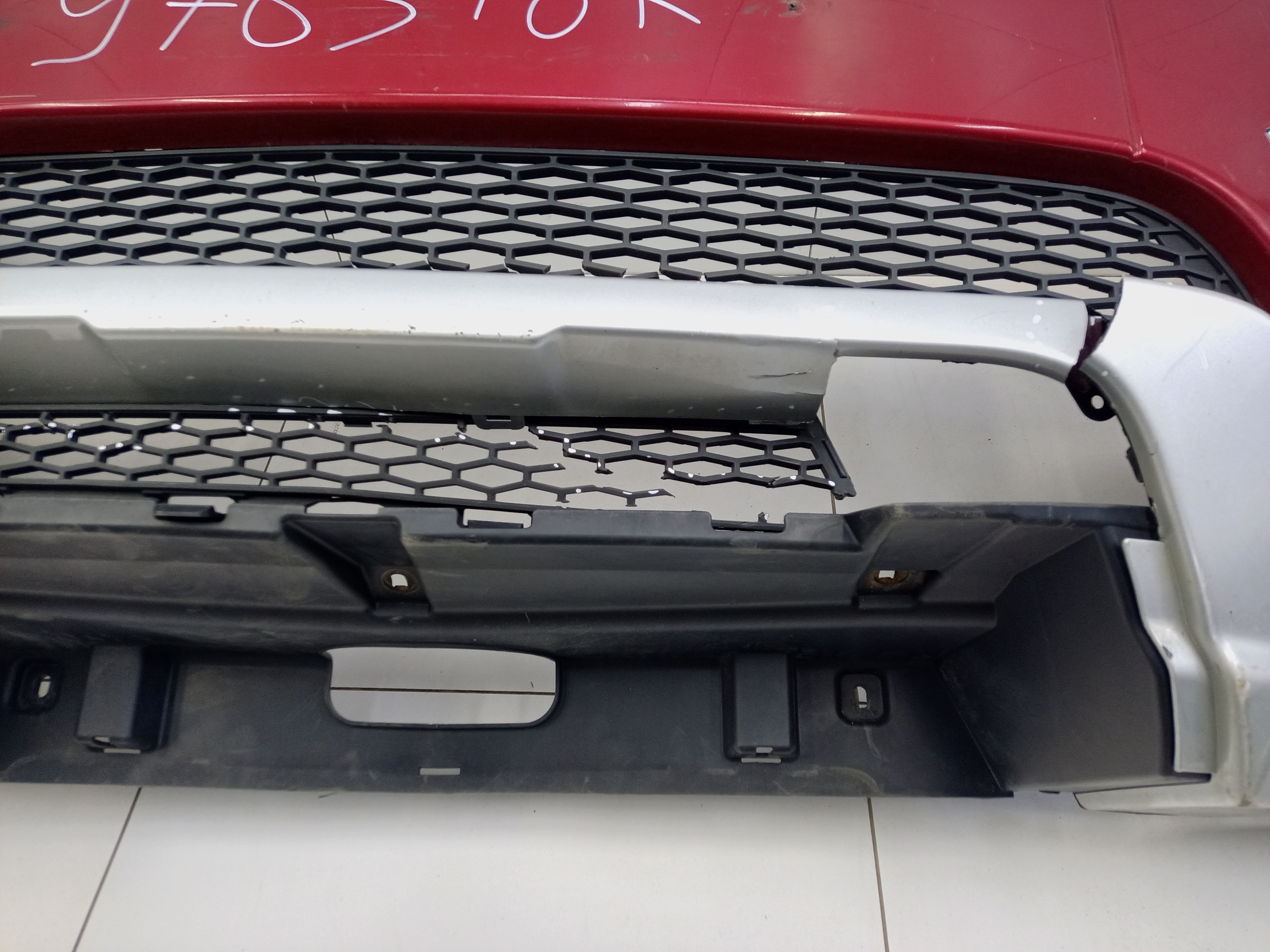 Бампер передний Land Rover Range Rover Evoque 1 Restail под омыватели и парктроник