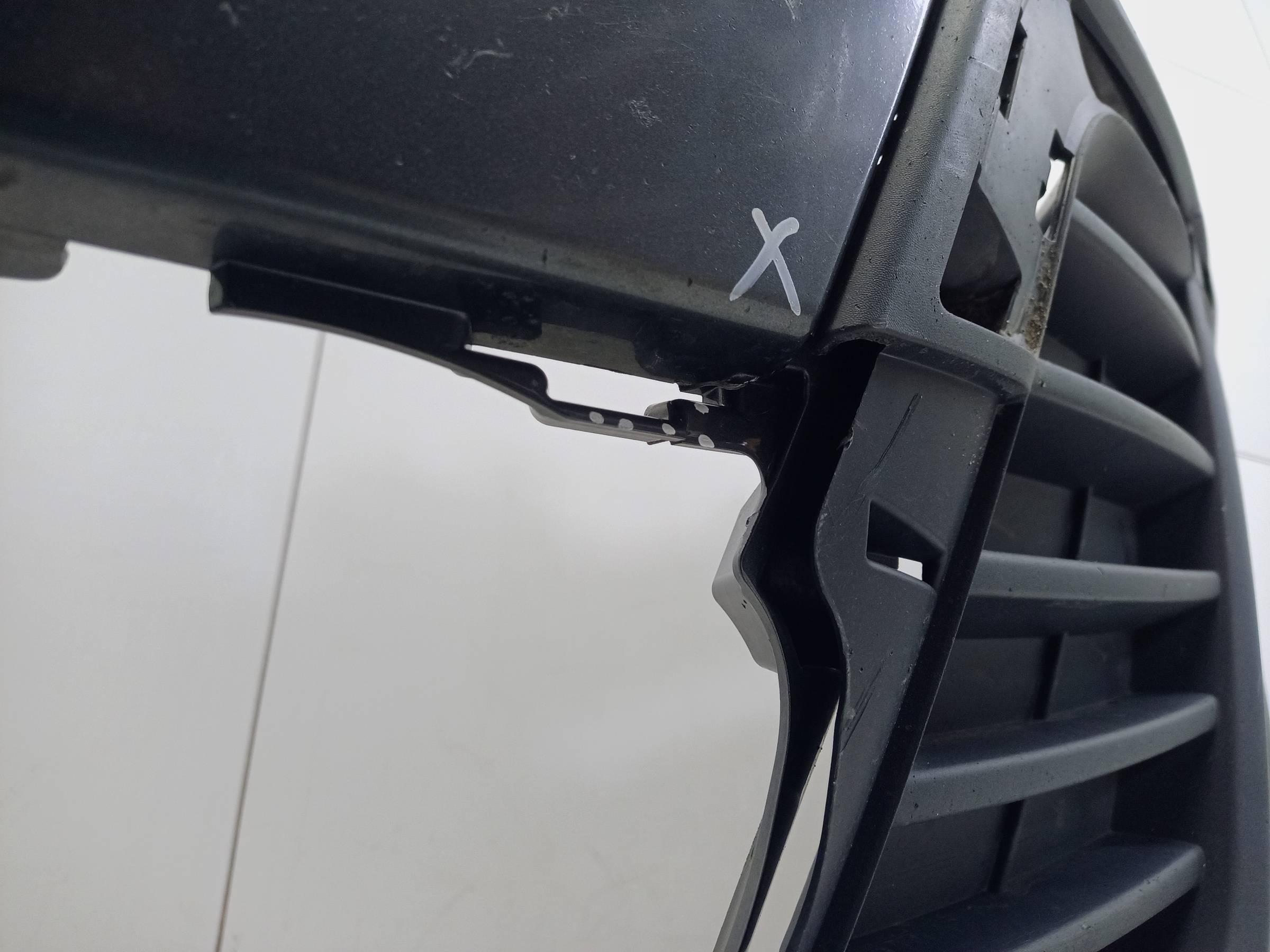 Бампер передний Peugeot Traveller