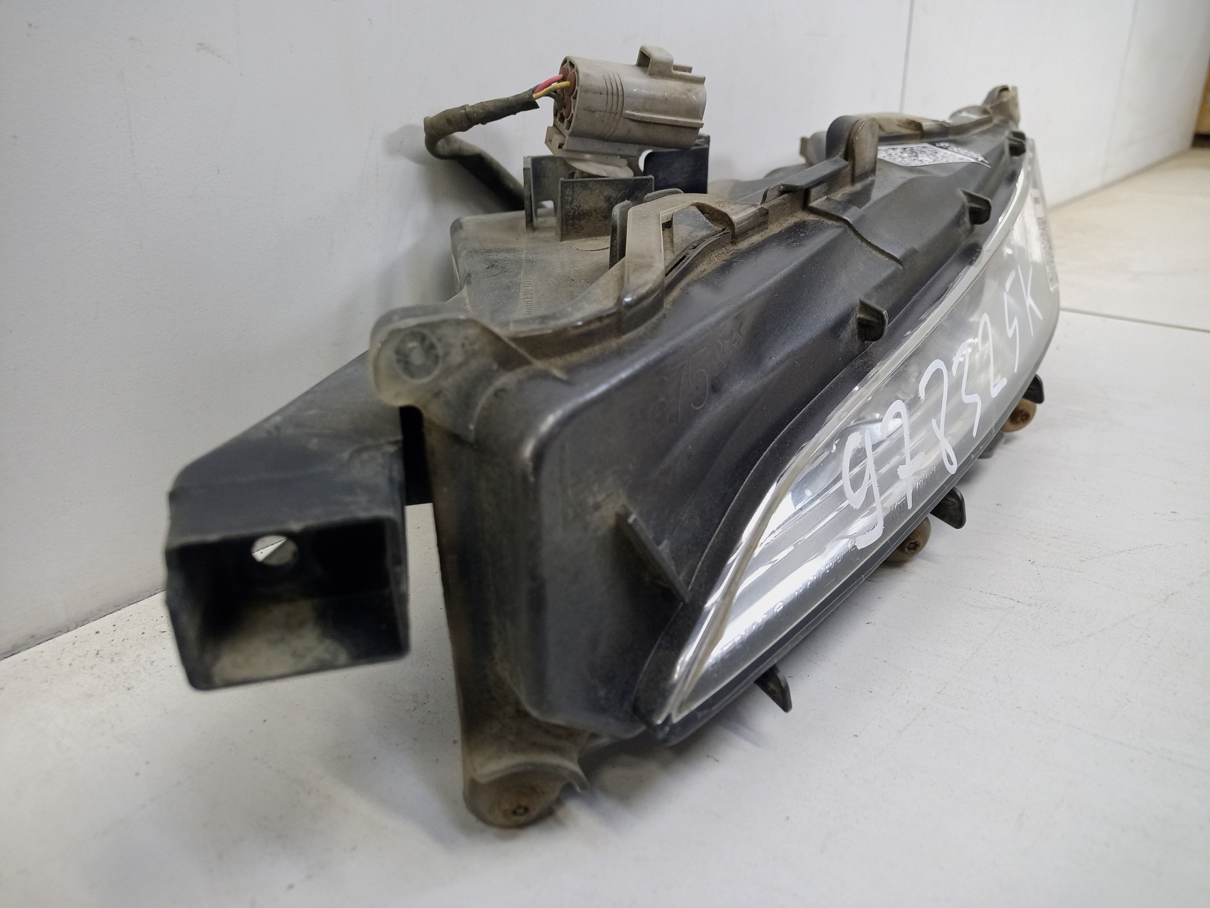 Фара ПТФ передняя левая Lexus RX 4 Restail LED