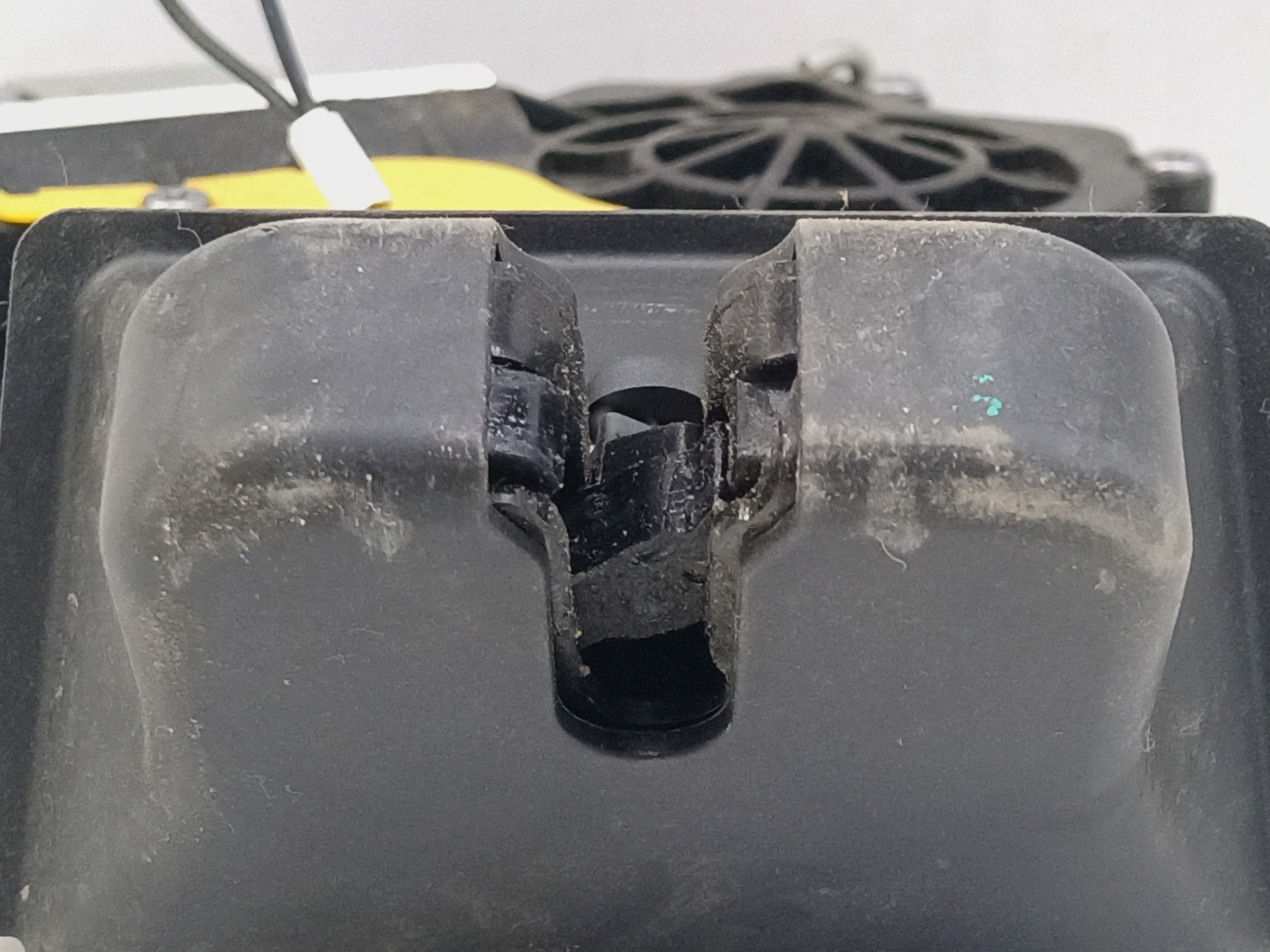 Замок крышки багажника Exeed TXL