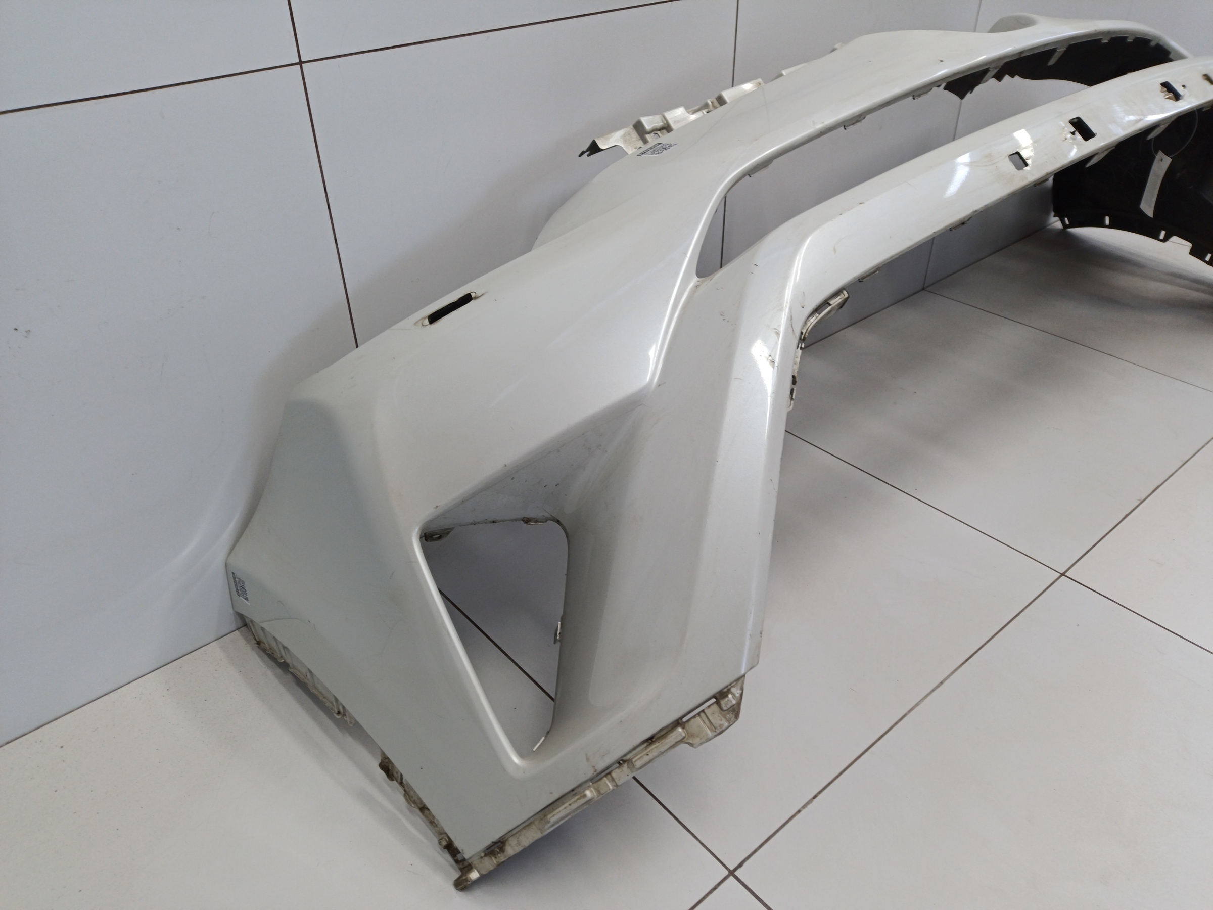 Бампер передний Toyota RAV4 CA40 Restail