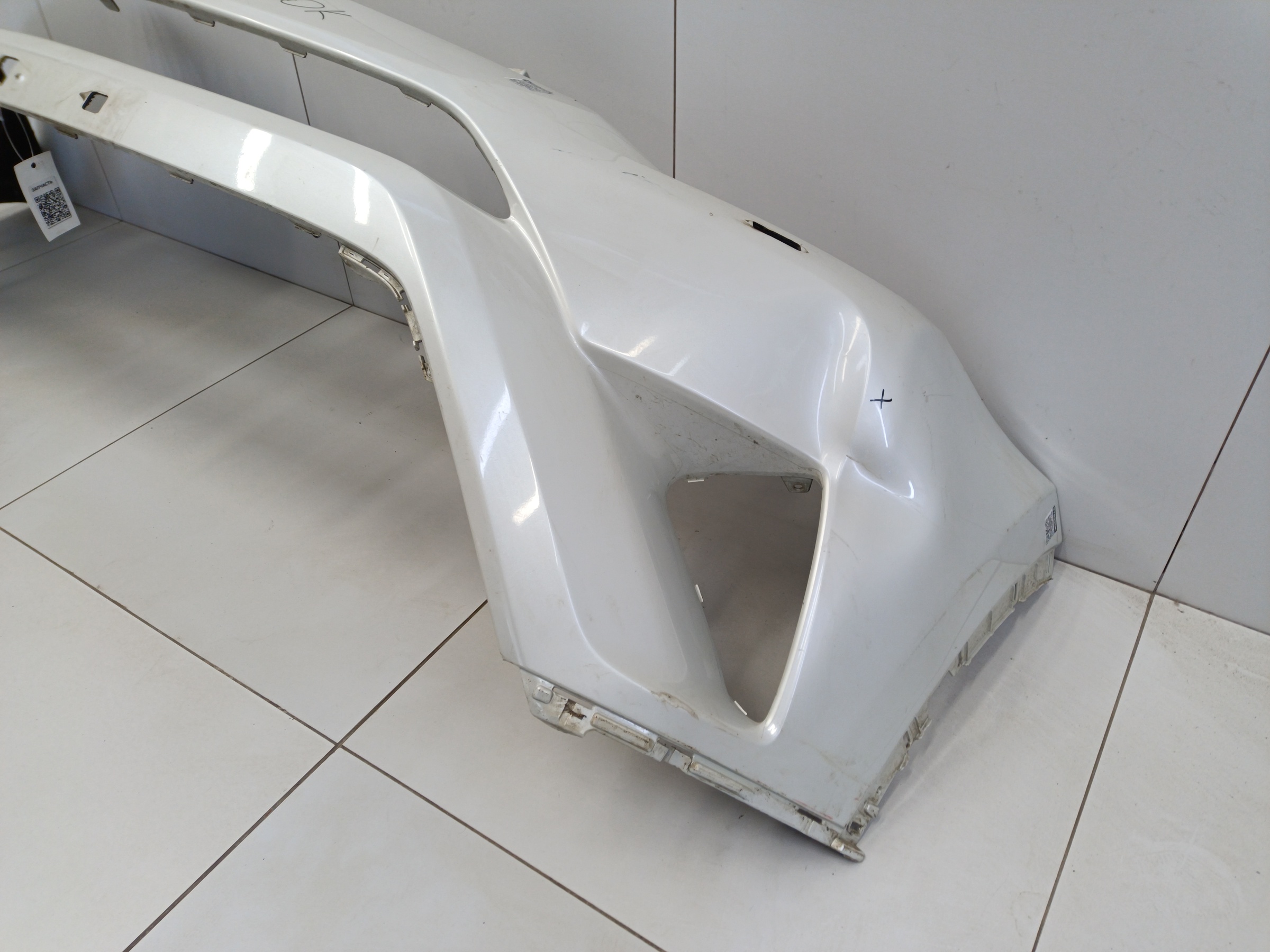 Бампер передний Toyota RAV4 CA40 Restail