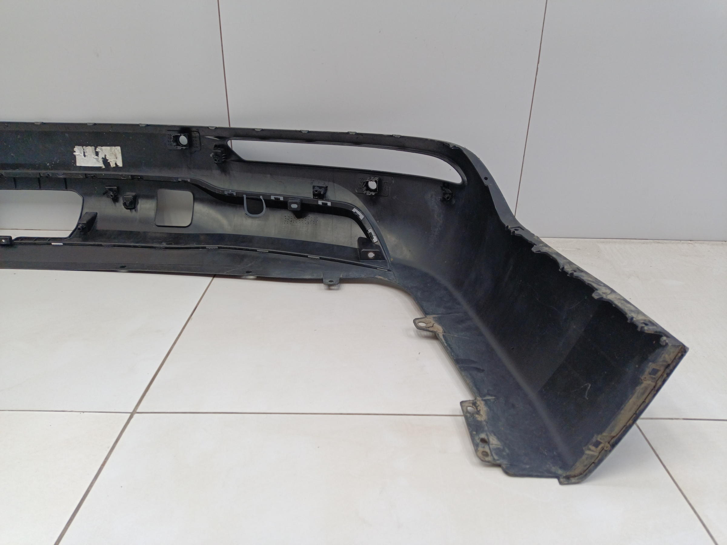 Юбка заднего бампера Kia Carnival 4